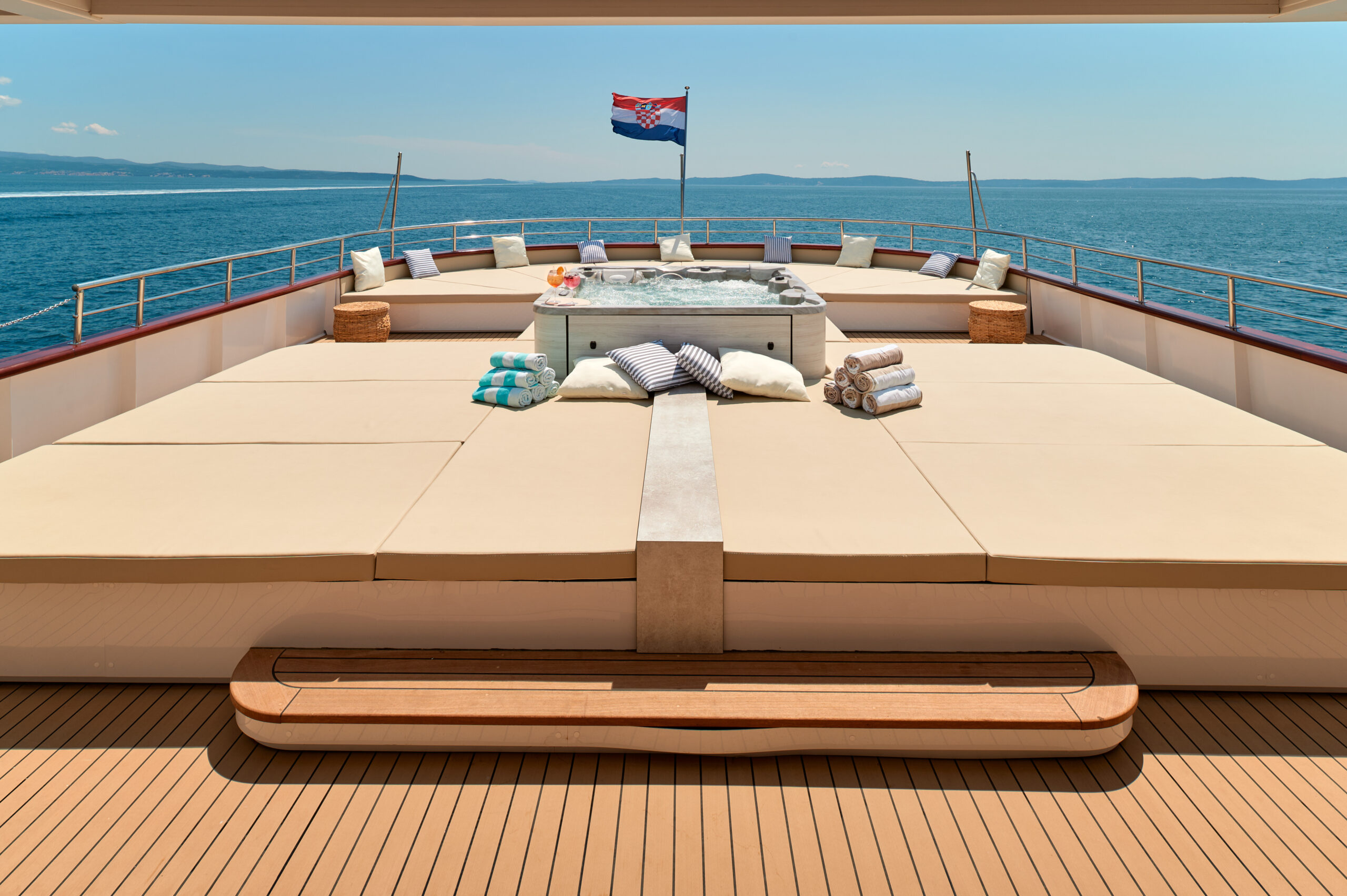 levante_yacht