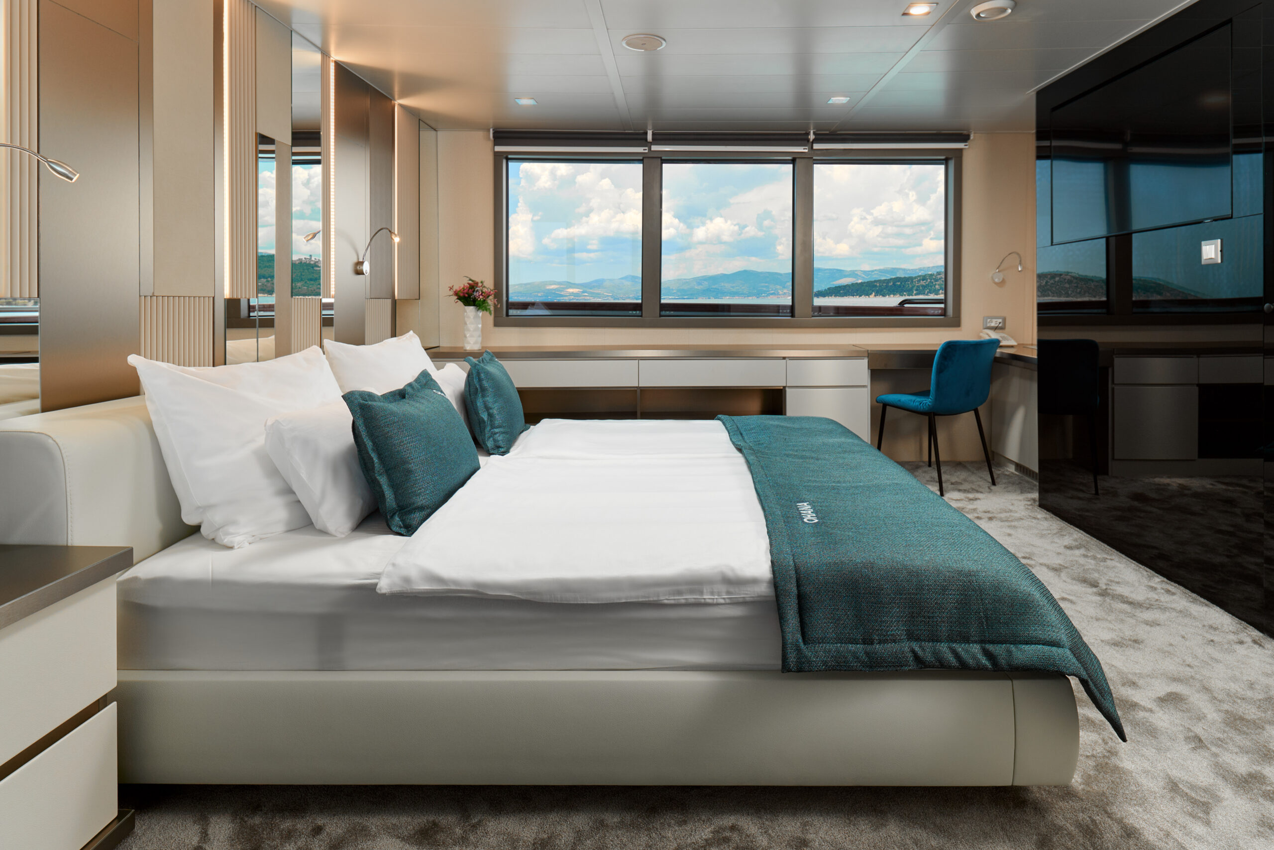 levante_yacht
