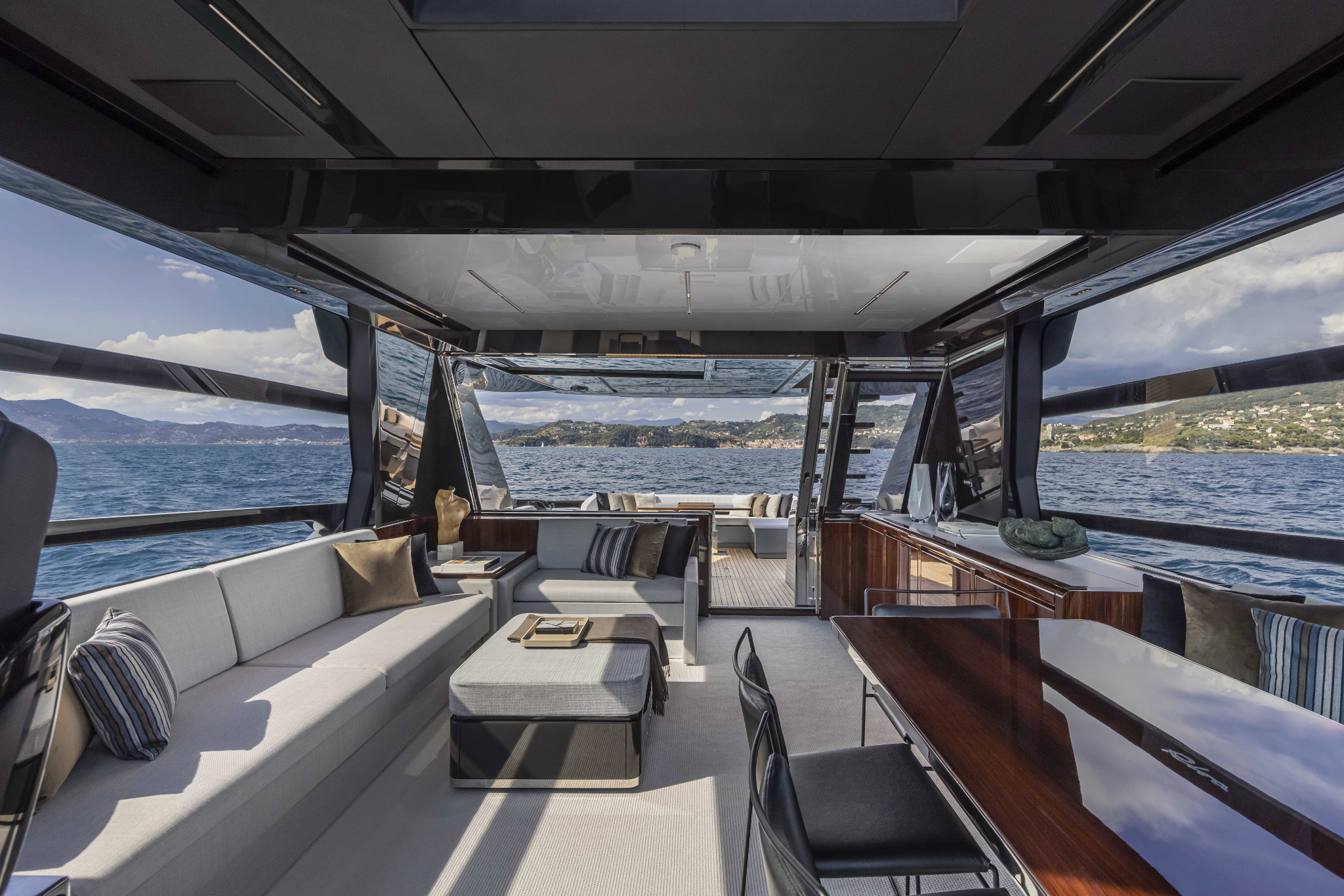levante_yacht