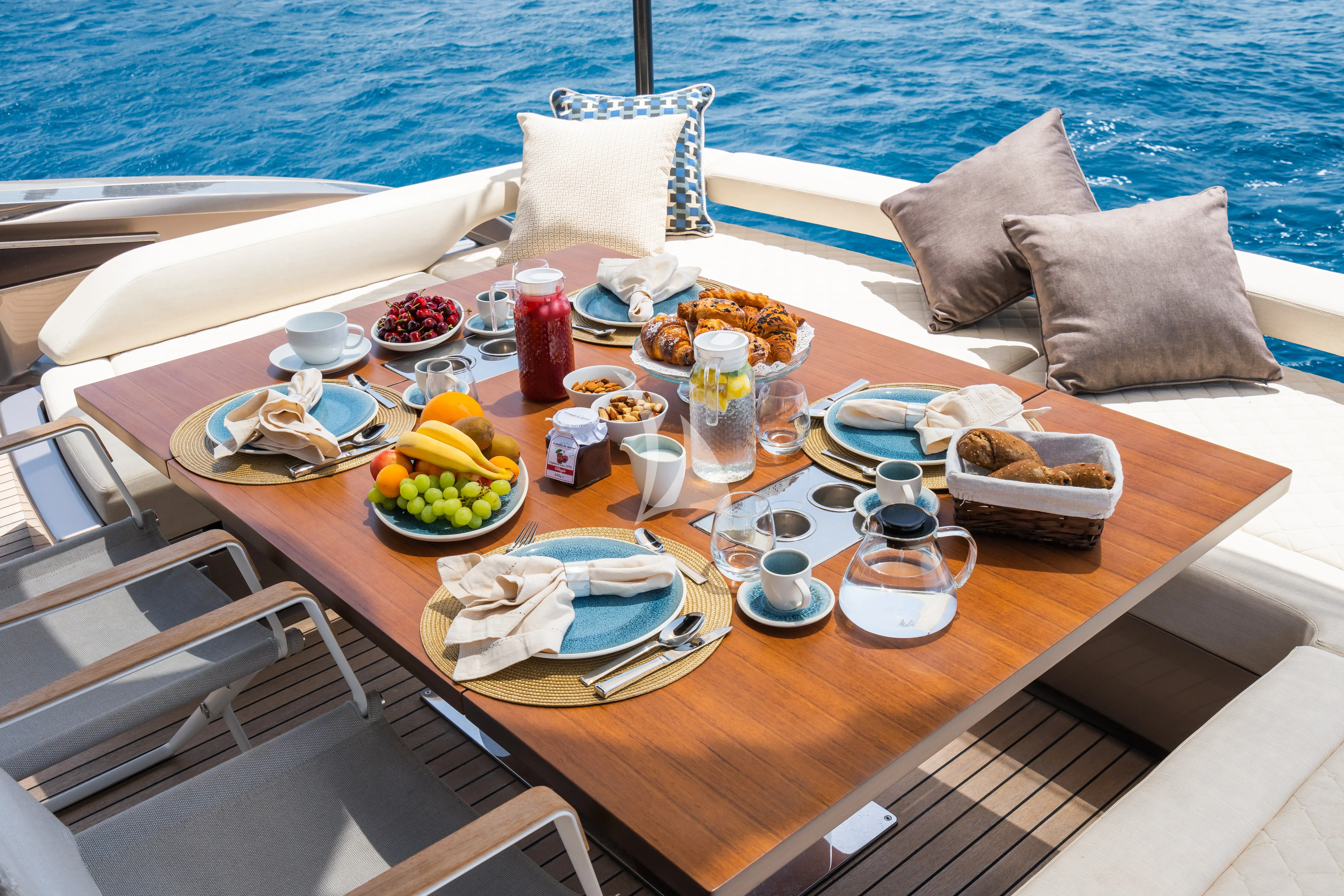 levante_yacht