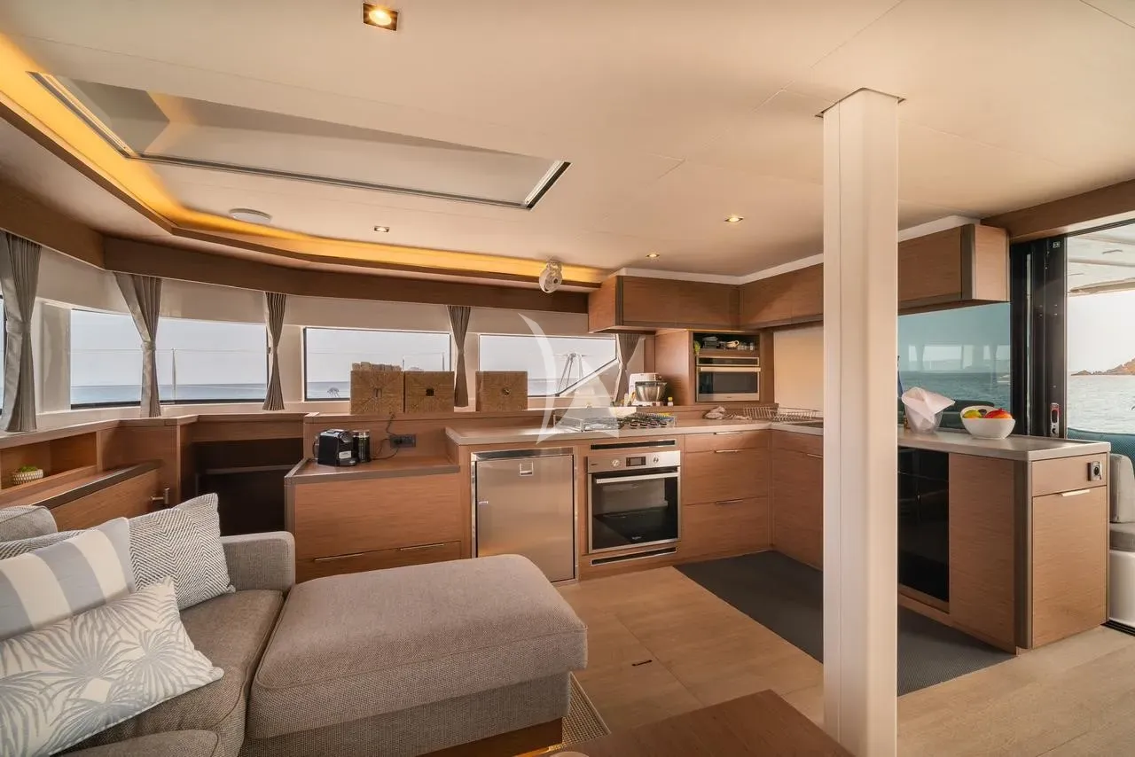 levante_yacht
