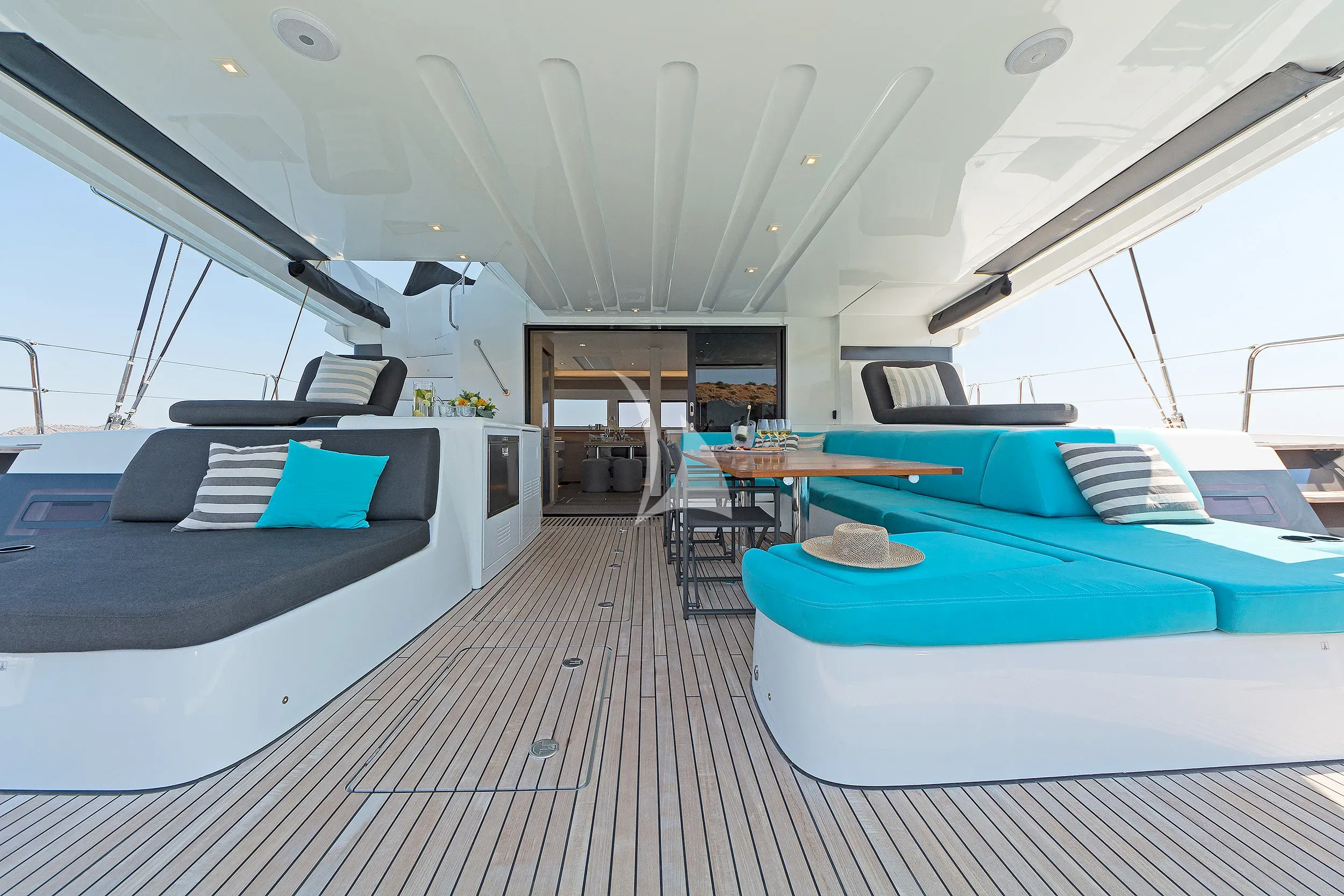 levante_yacht