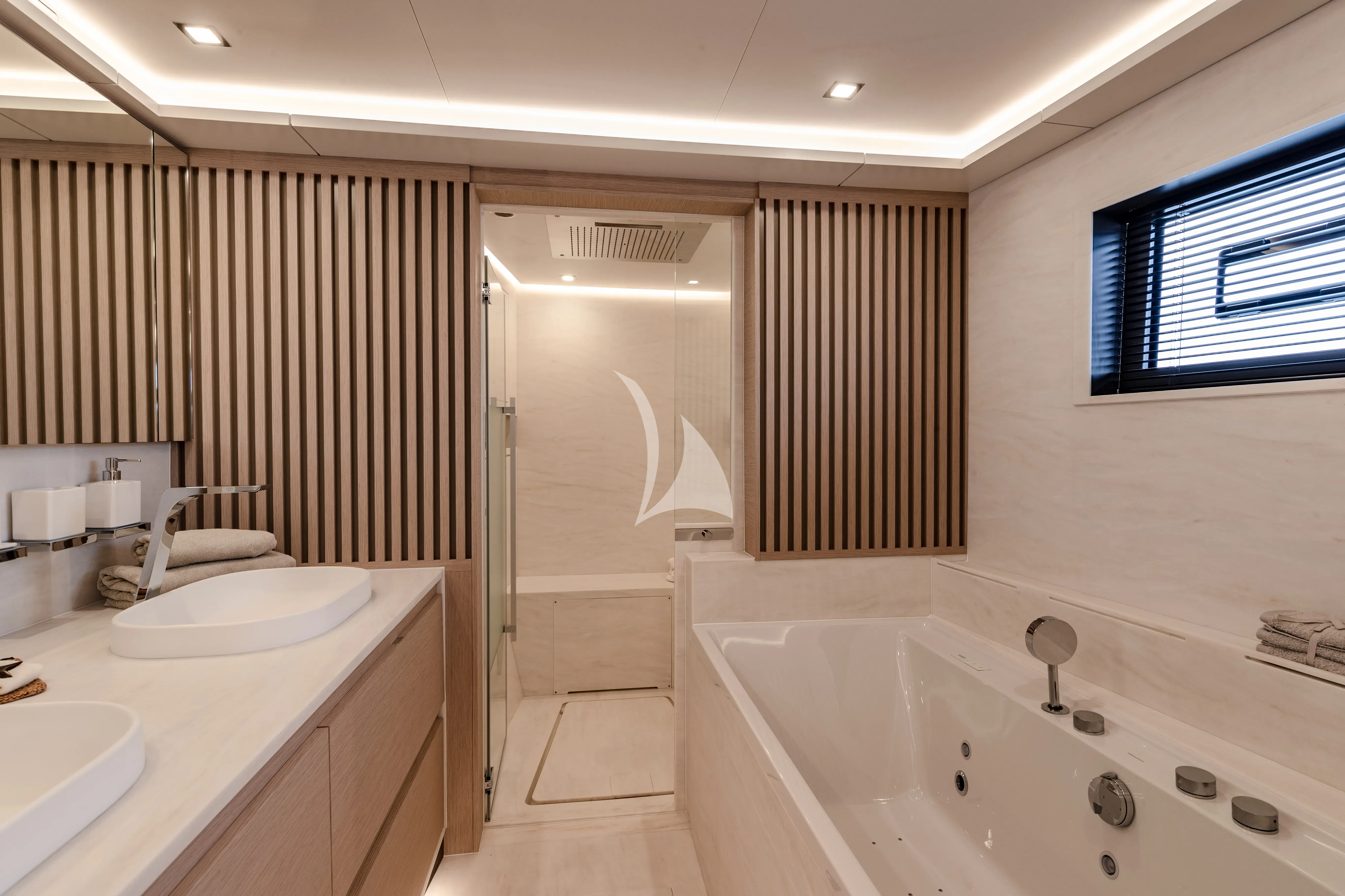 levante_yacht