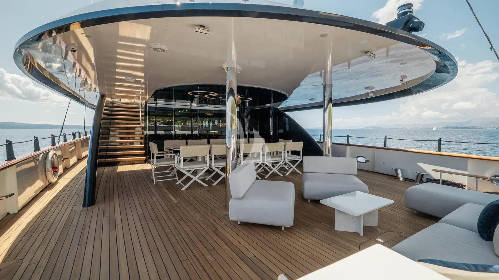 levante_yacht