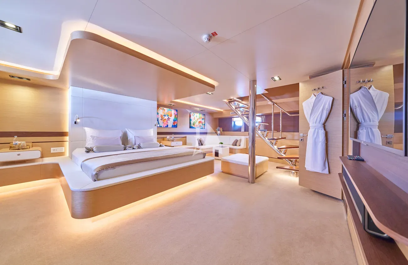 levante_yacht