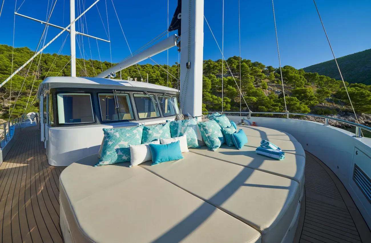 levante_yacht