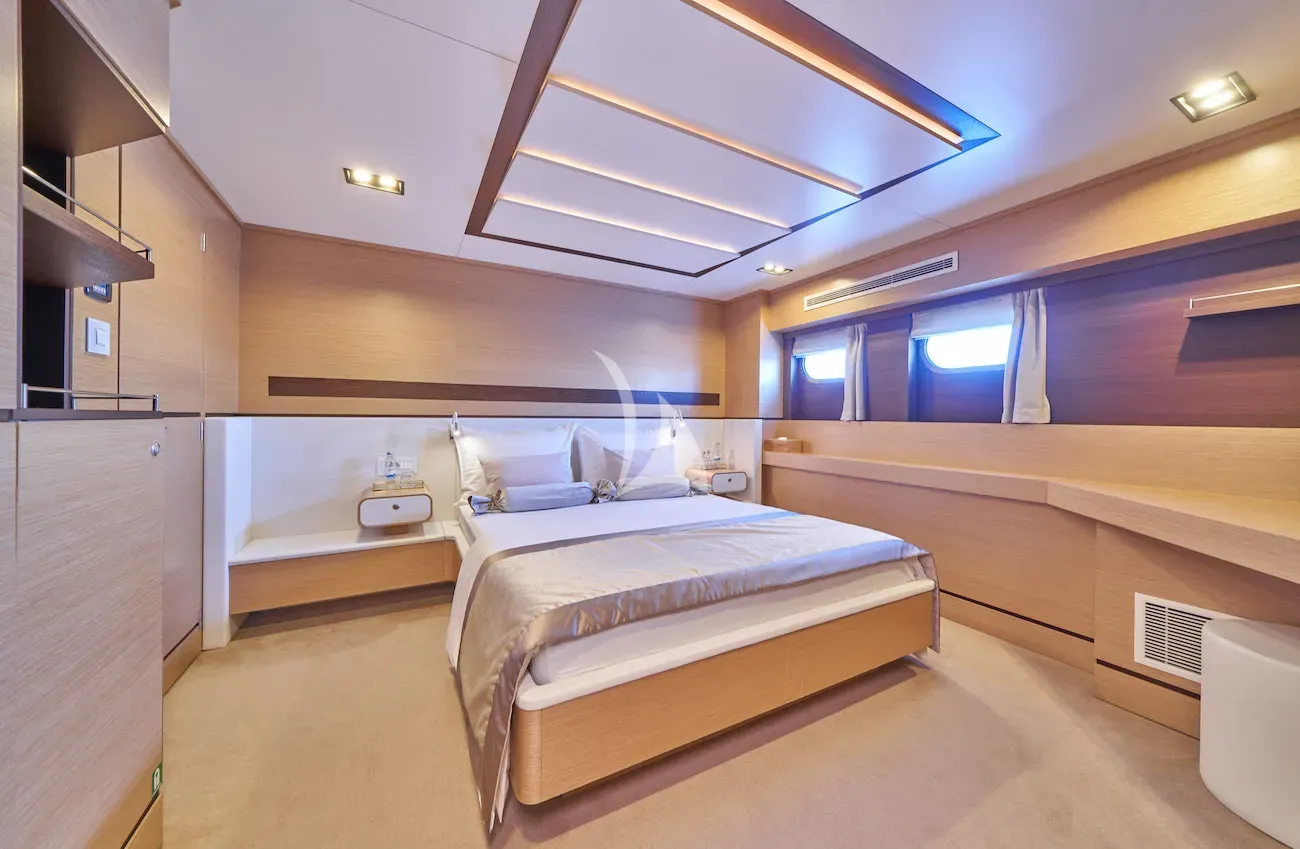 levante_yacht