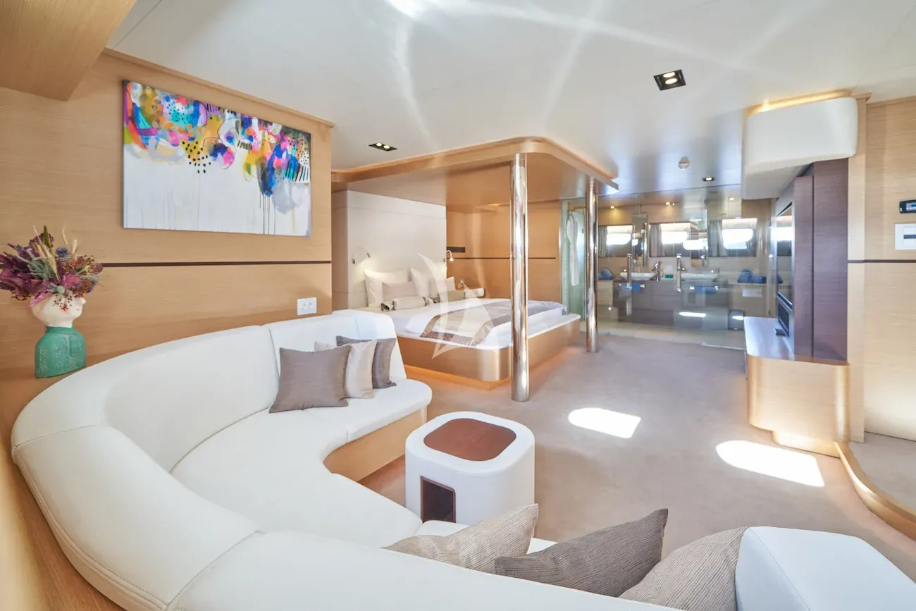 levante_yacht