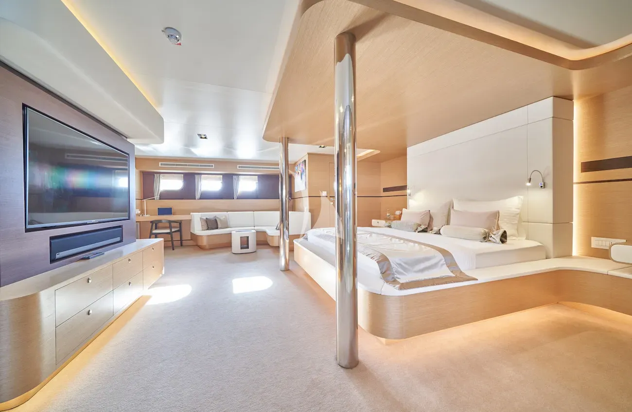 levante_yacht