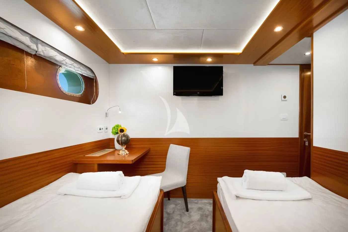 levante_yacht
