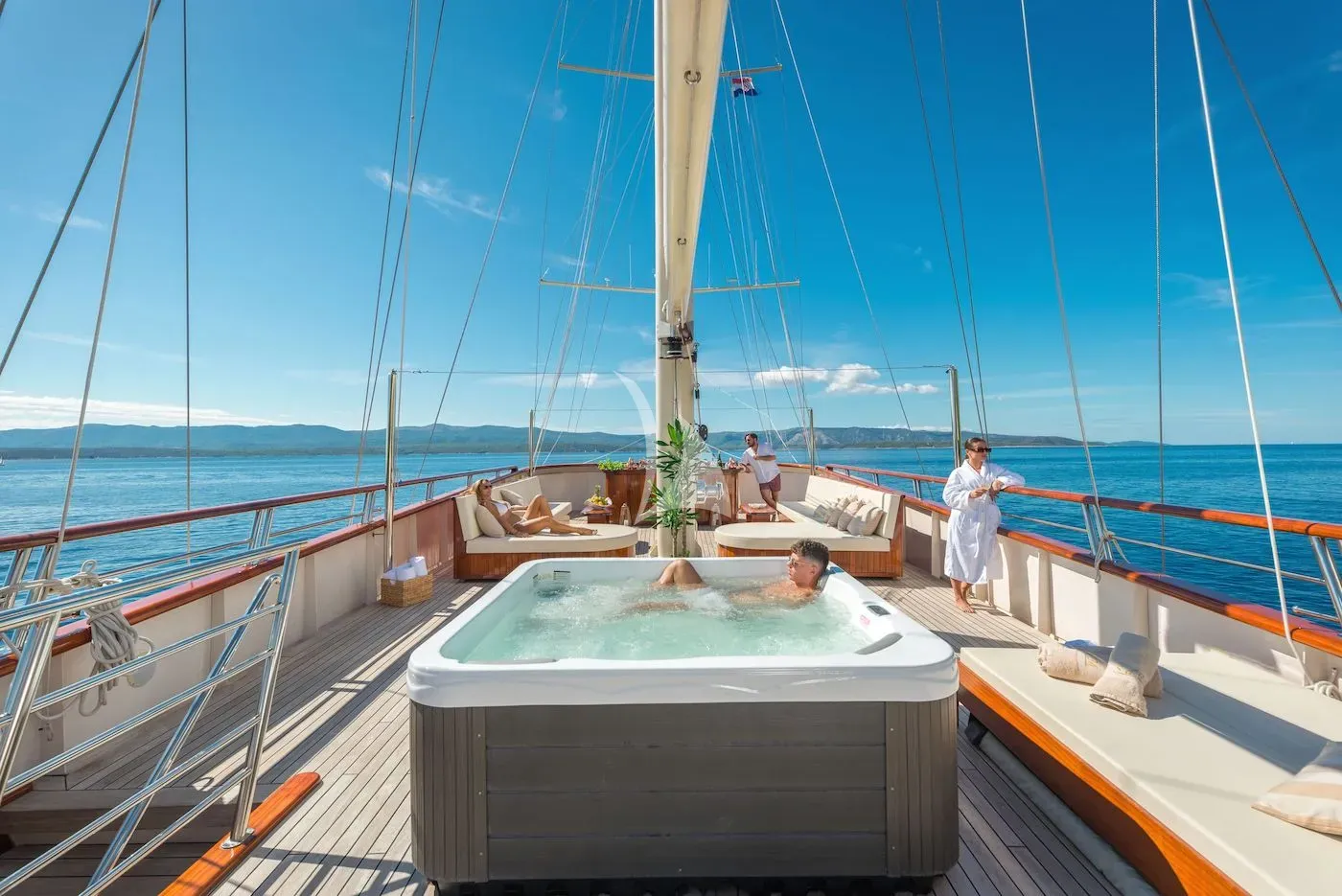 levante_yacht
