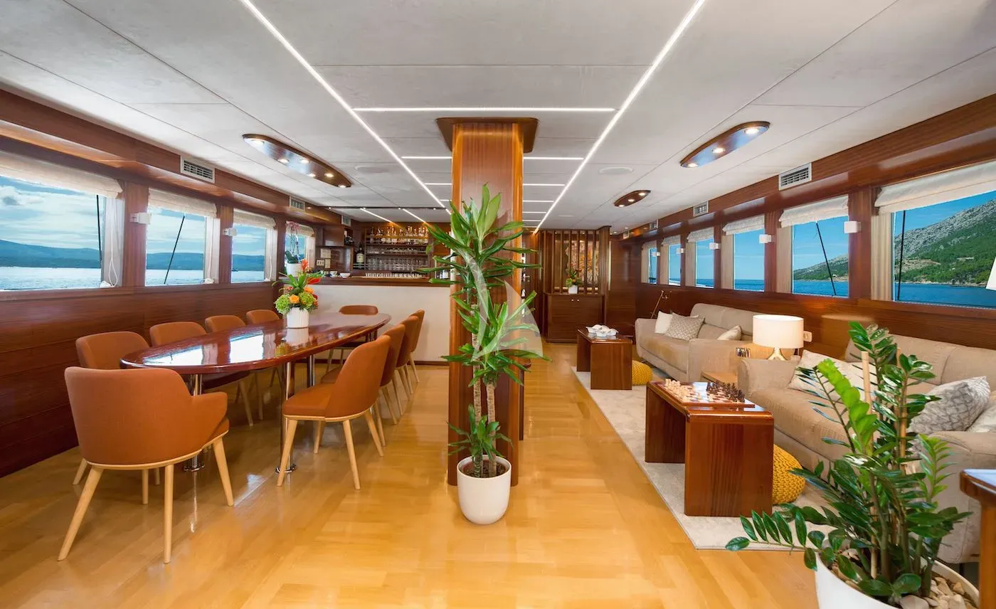 levante_yacht