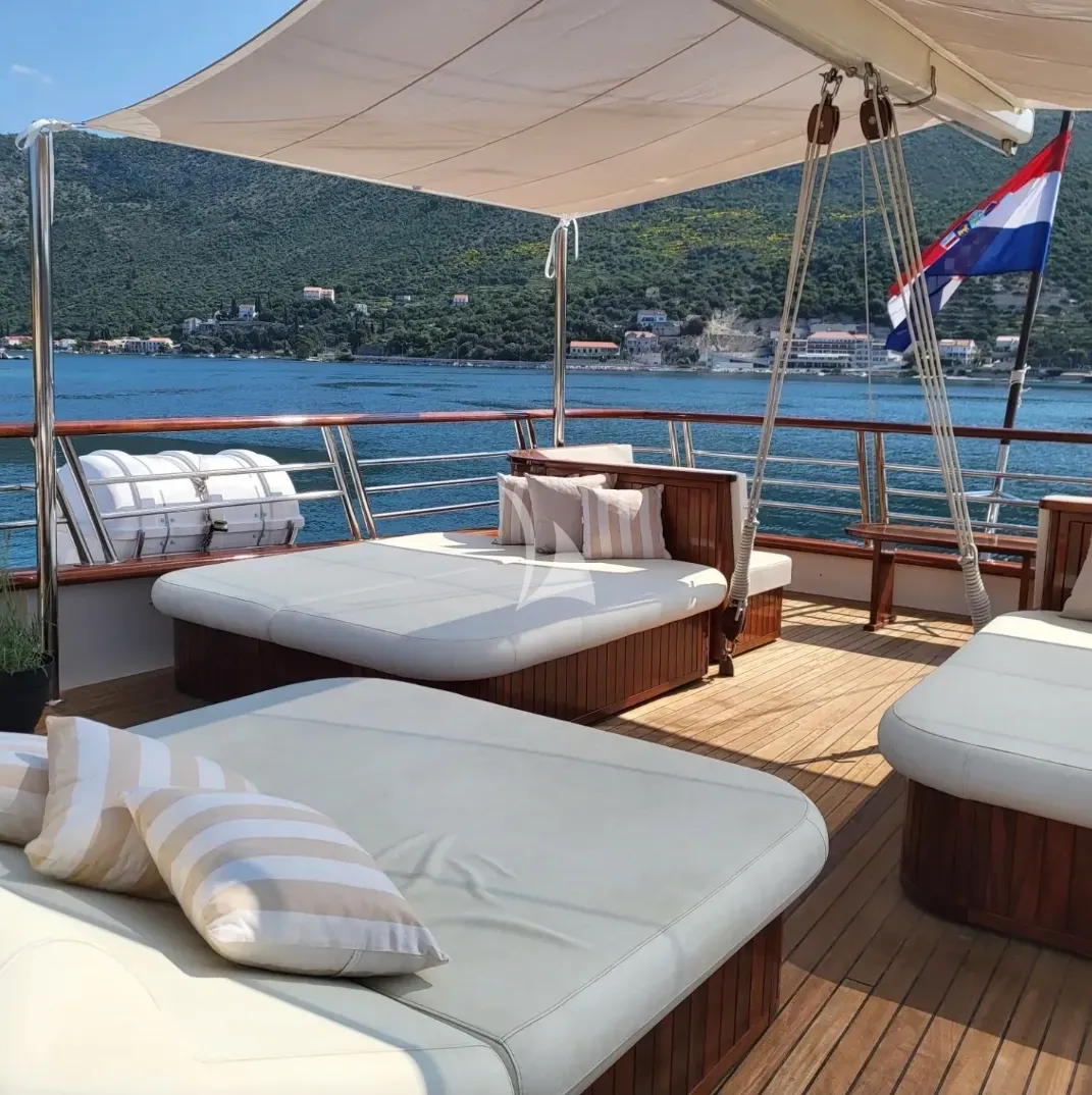 levante_yacht