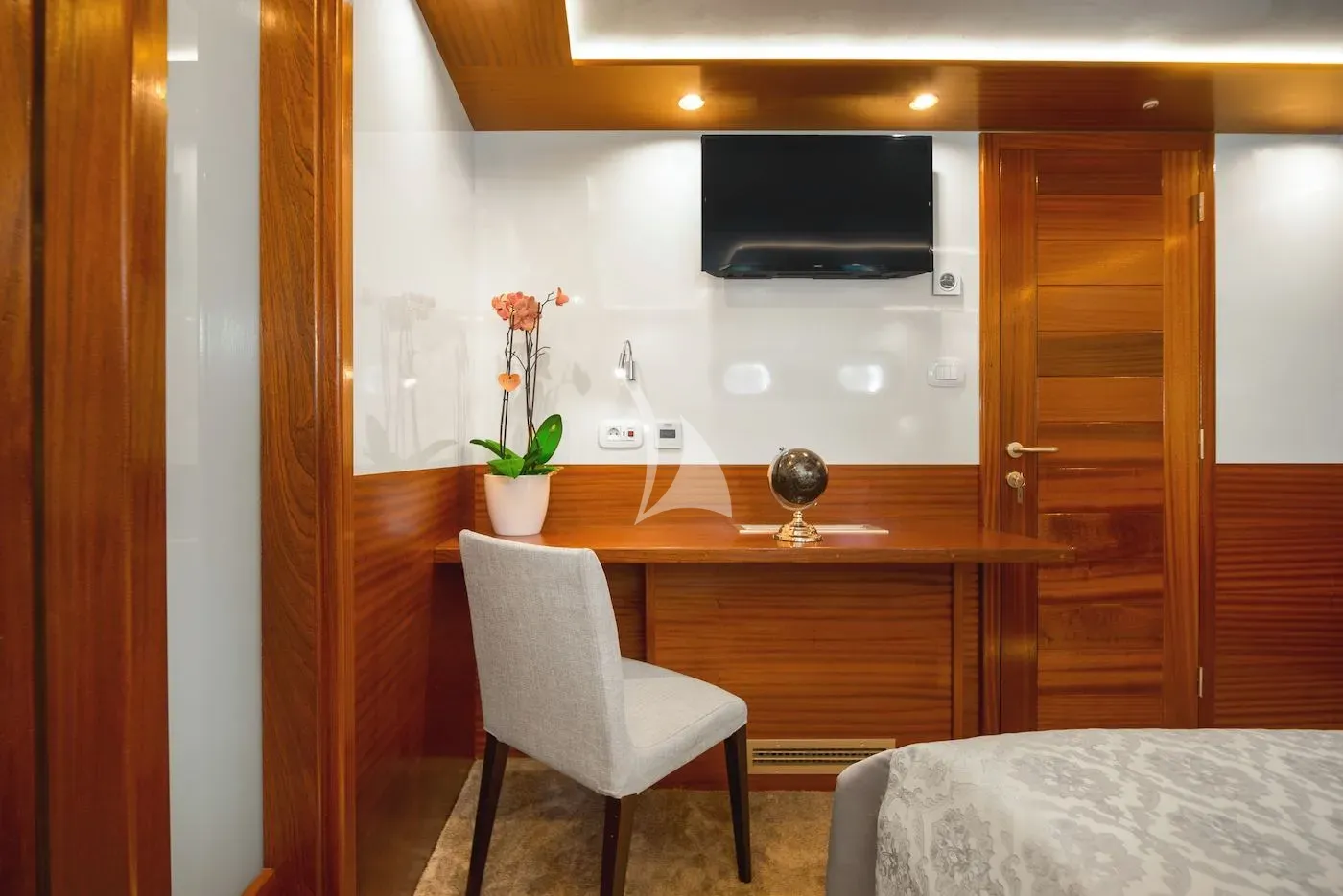 levante_yacht