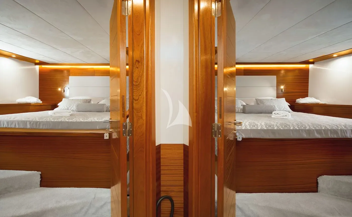levante_yacht