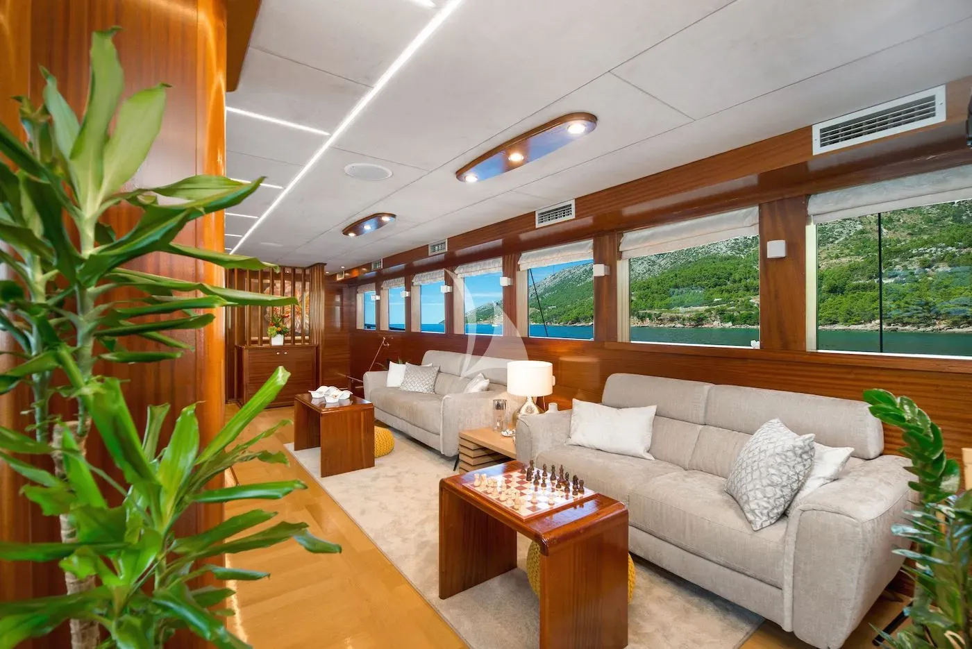 levante_yacht