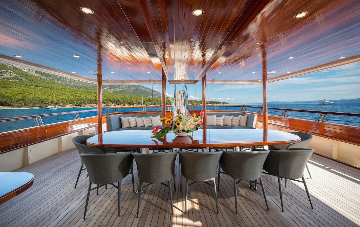 levante_yacht