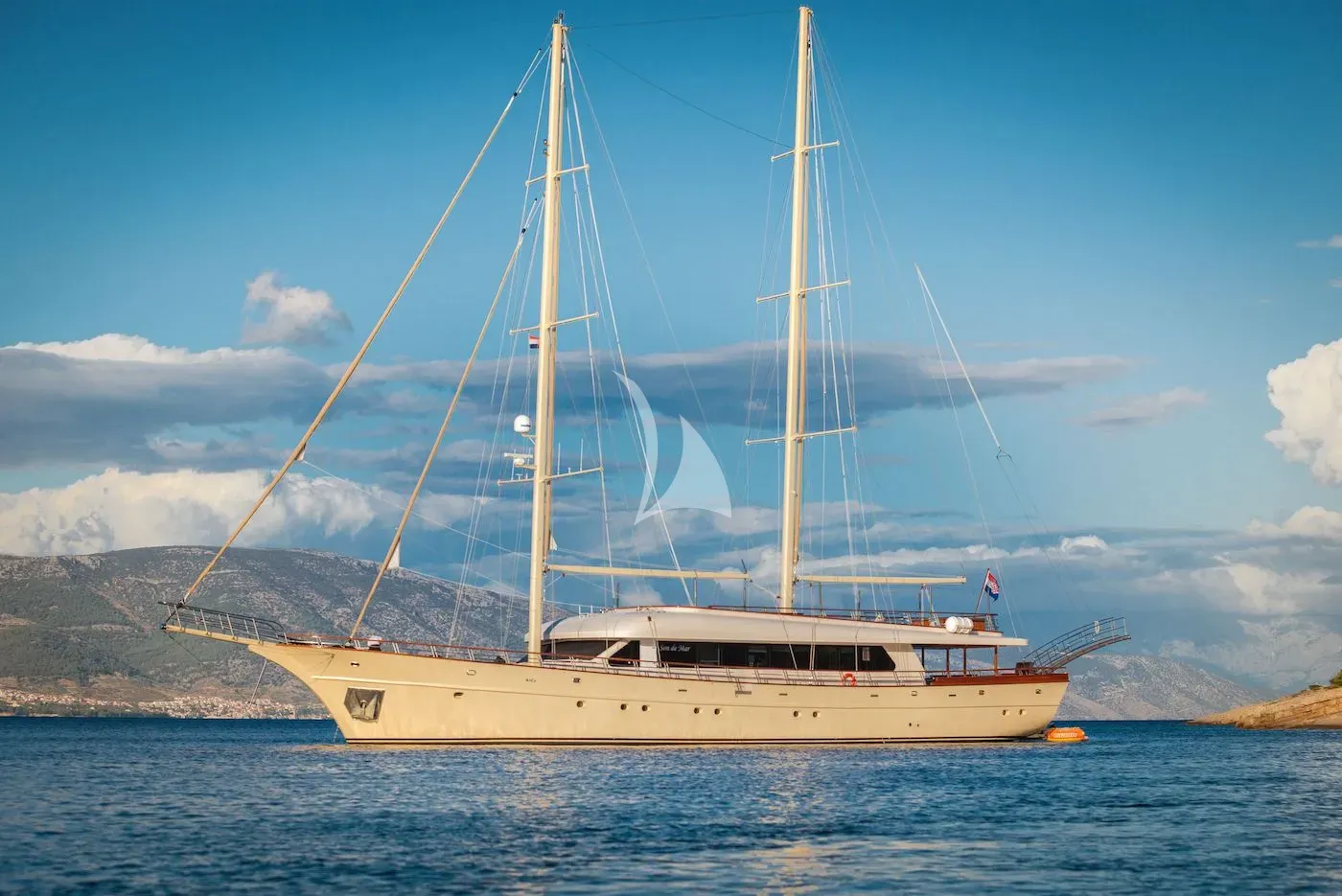 levante_yacht