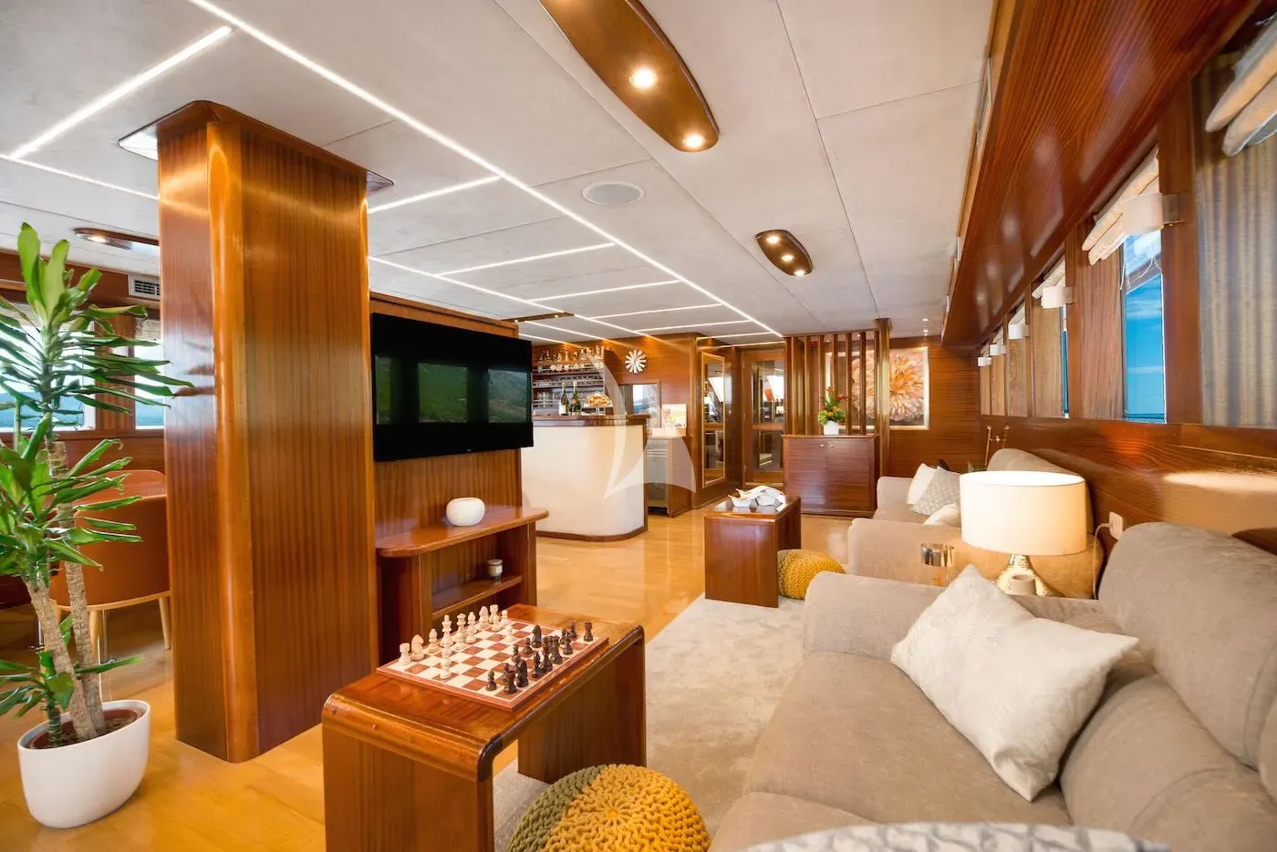 levante_yacht
