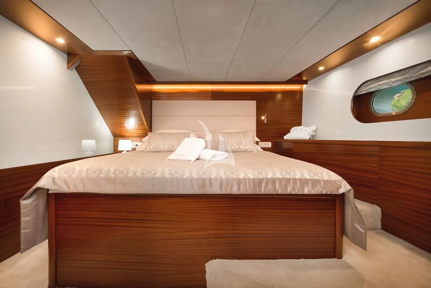 levante_yacht
