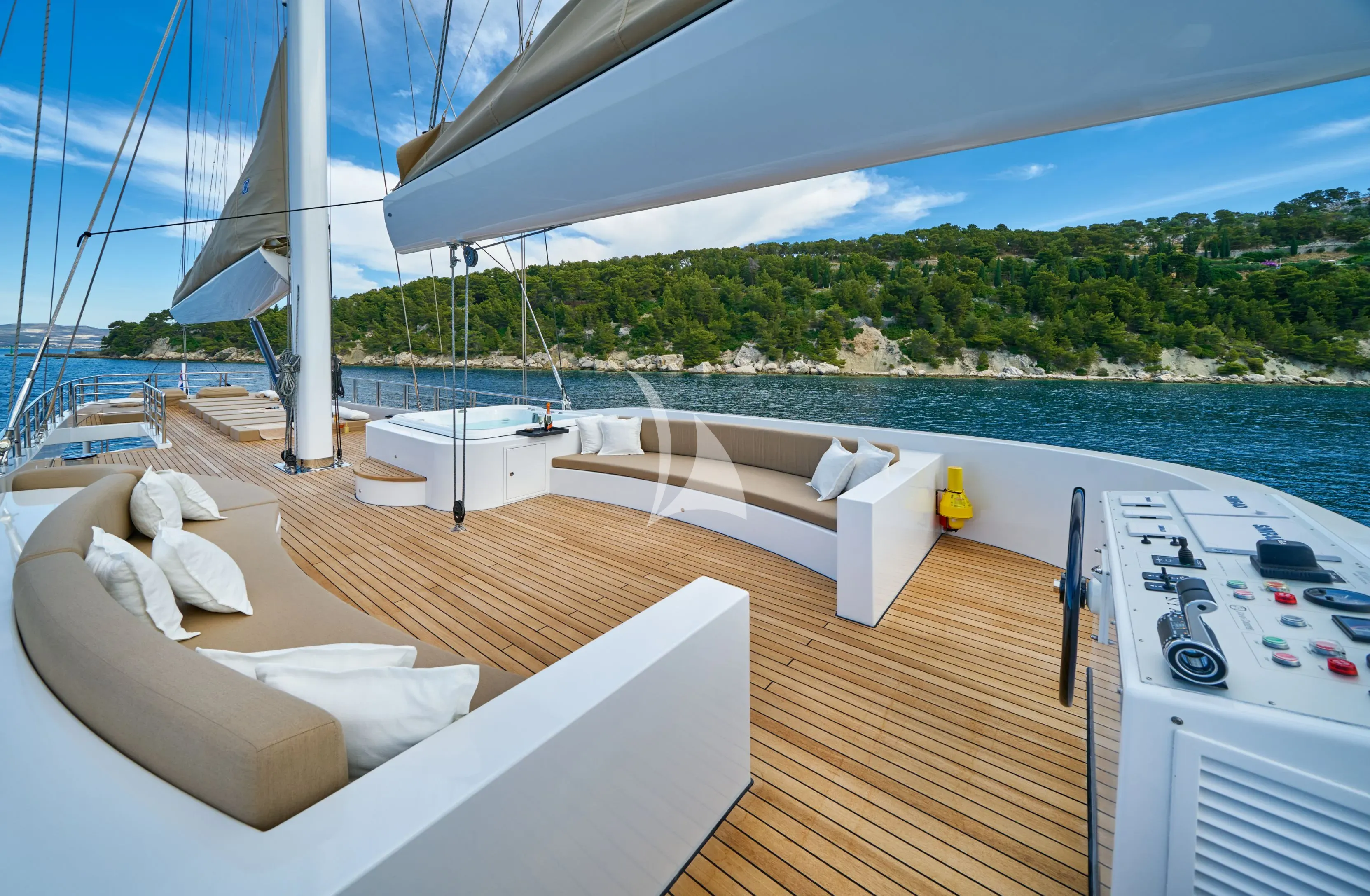 levante_yacht