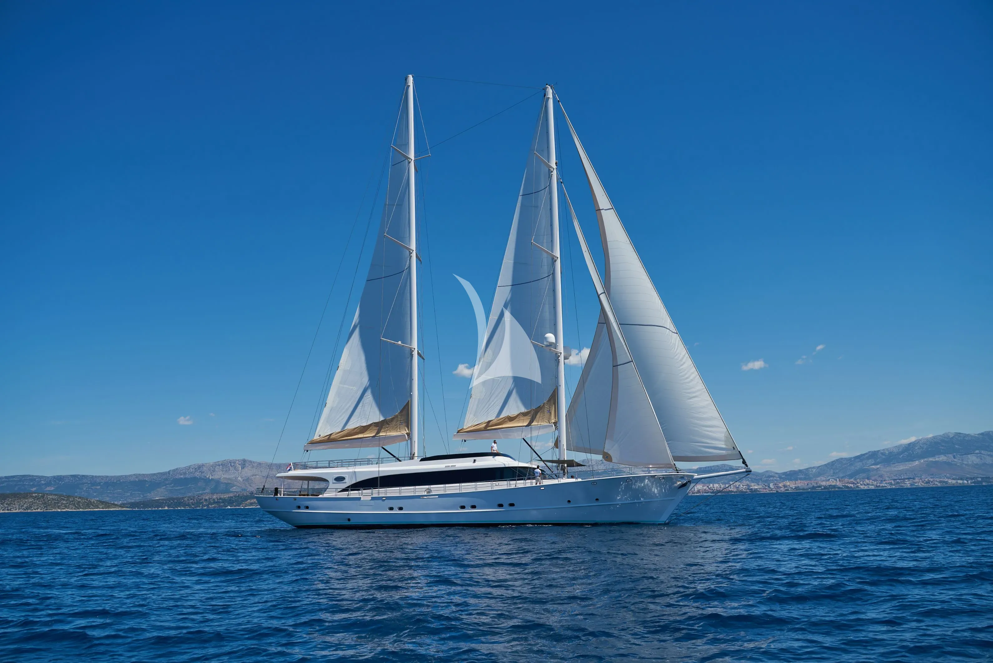 levante_yacht