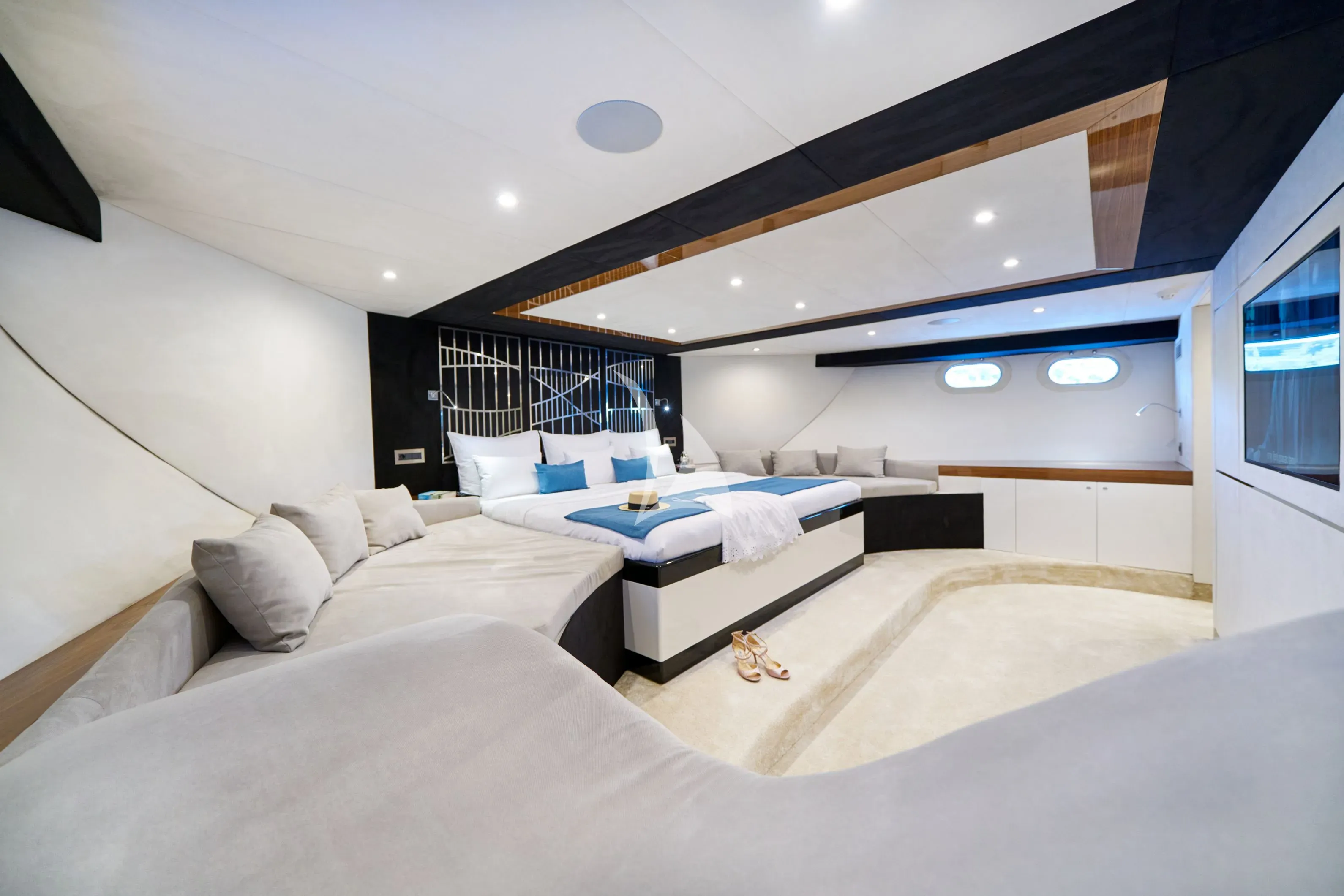 levante_yacht