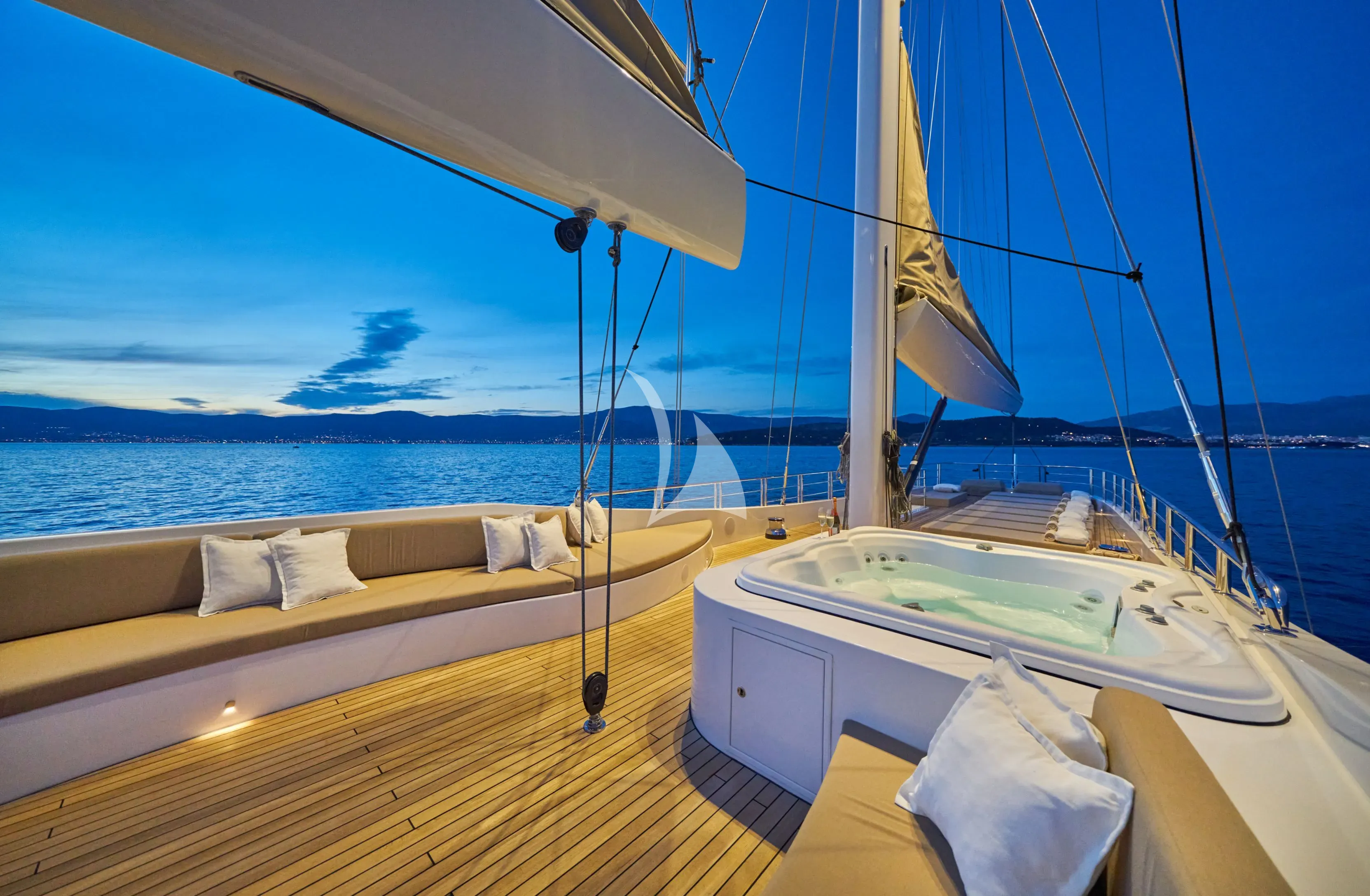 levante_yacht