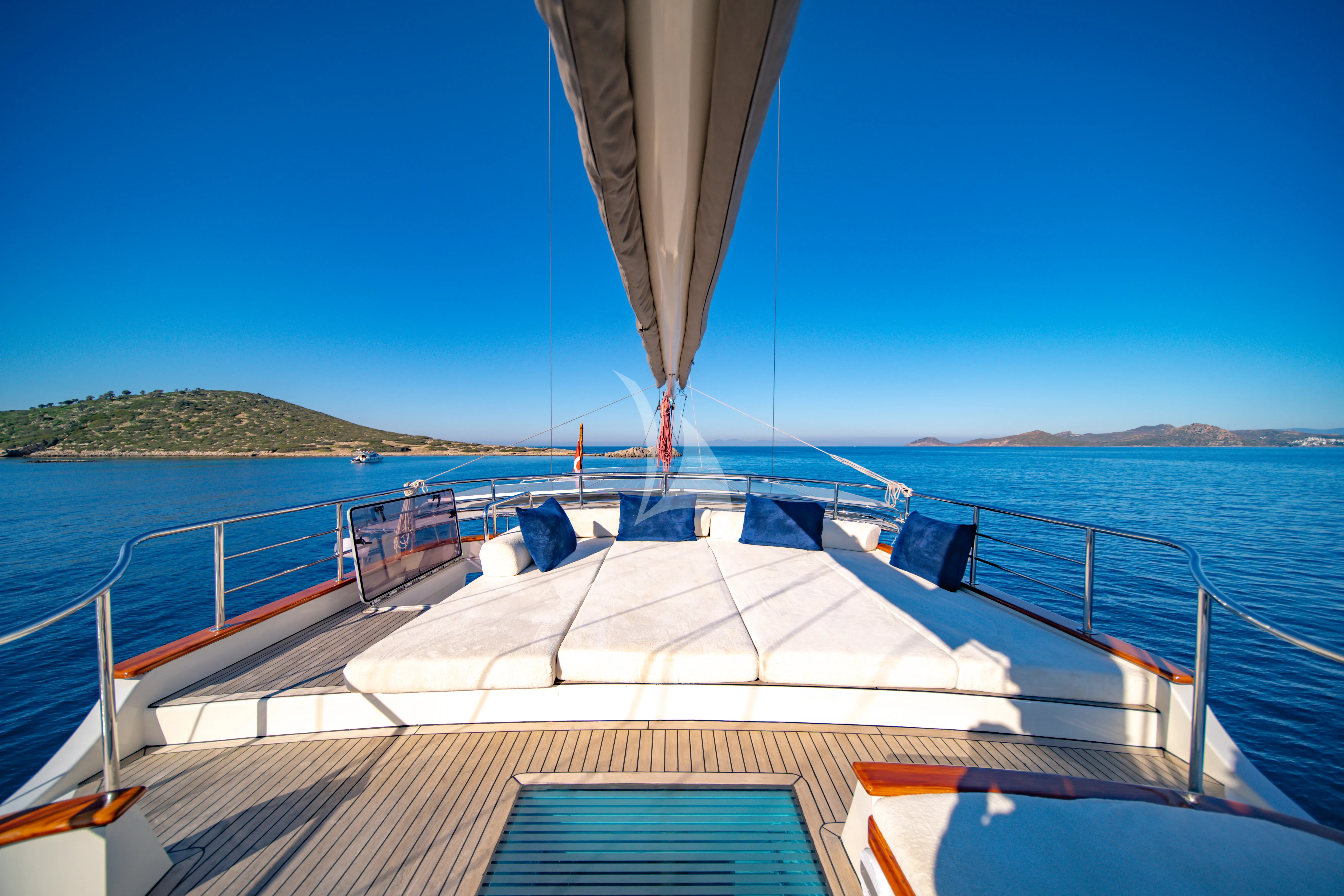 levante_yacht