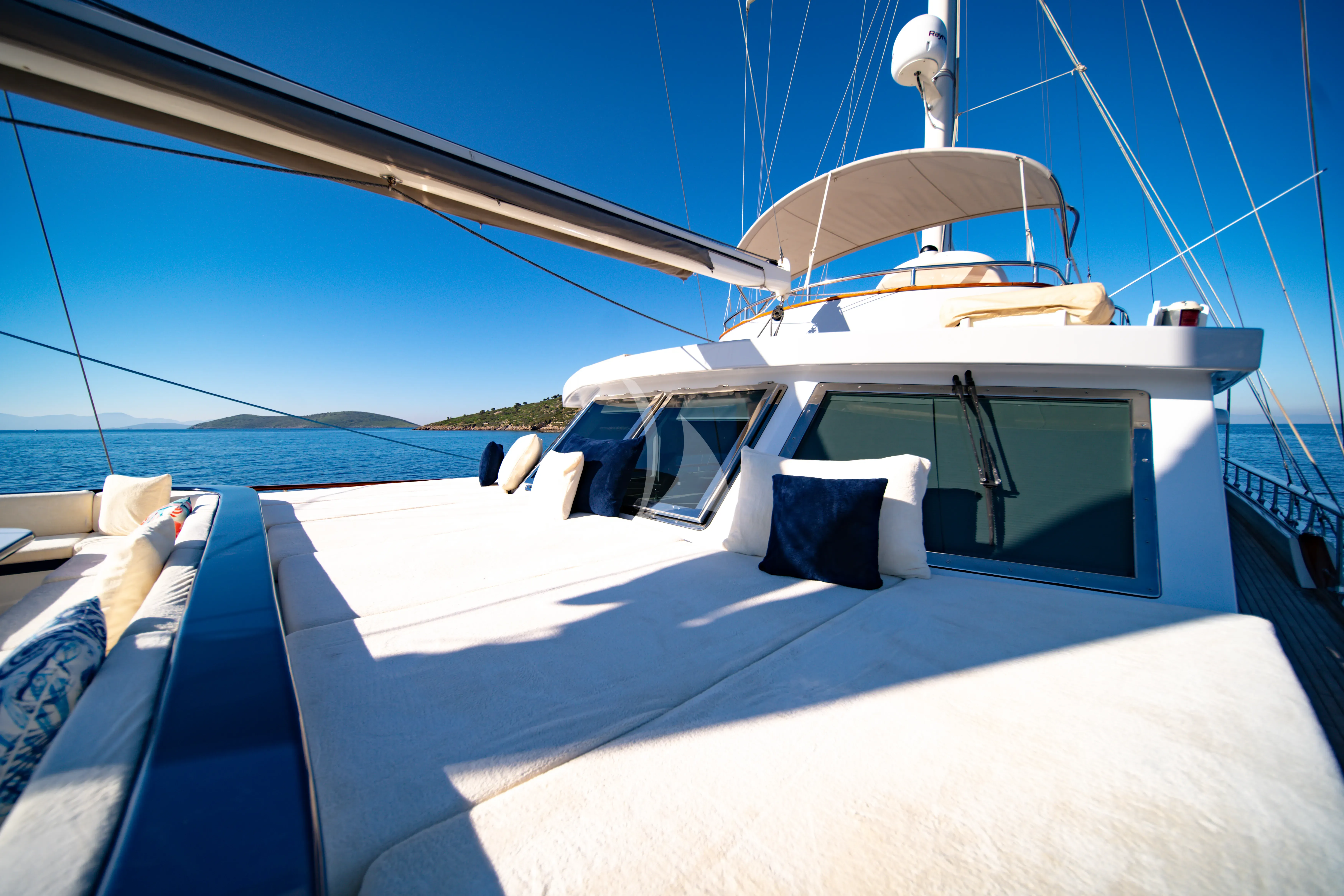 levante_yacht