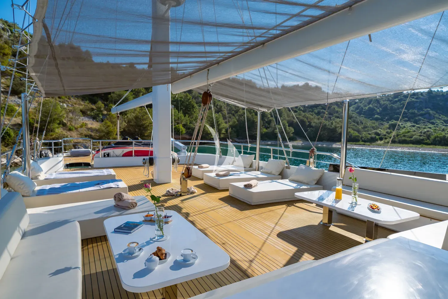 levante_yacht