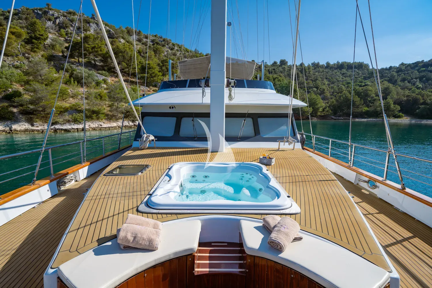 levante_yacht