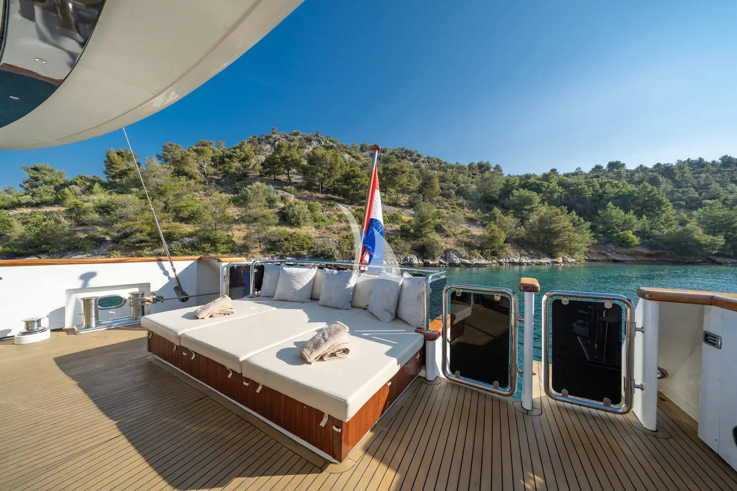 levante_yacht