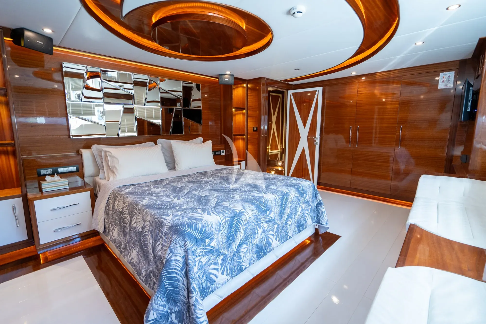levante_yacht