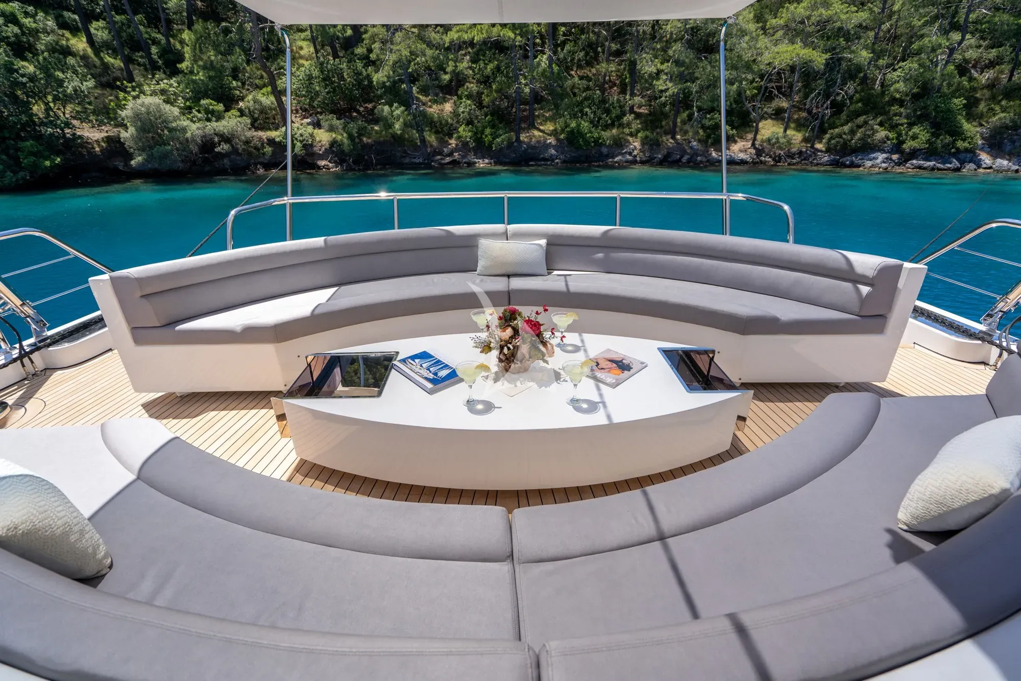 levante_yacht