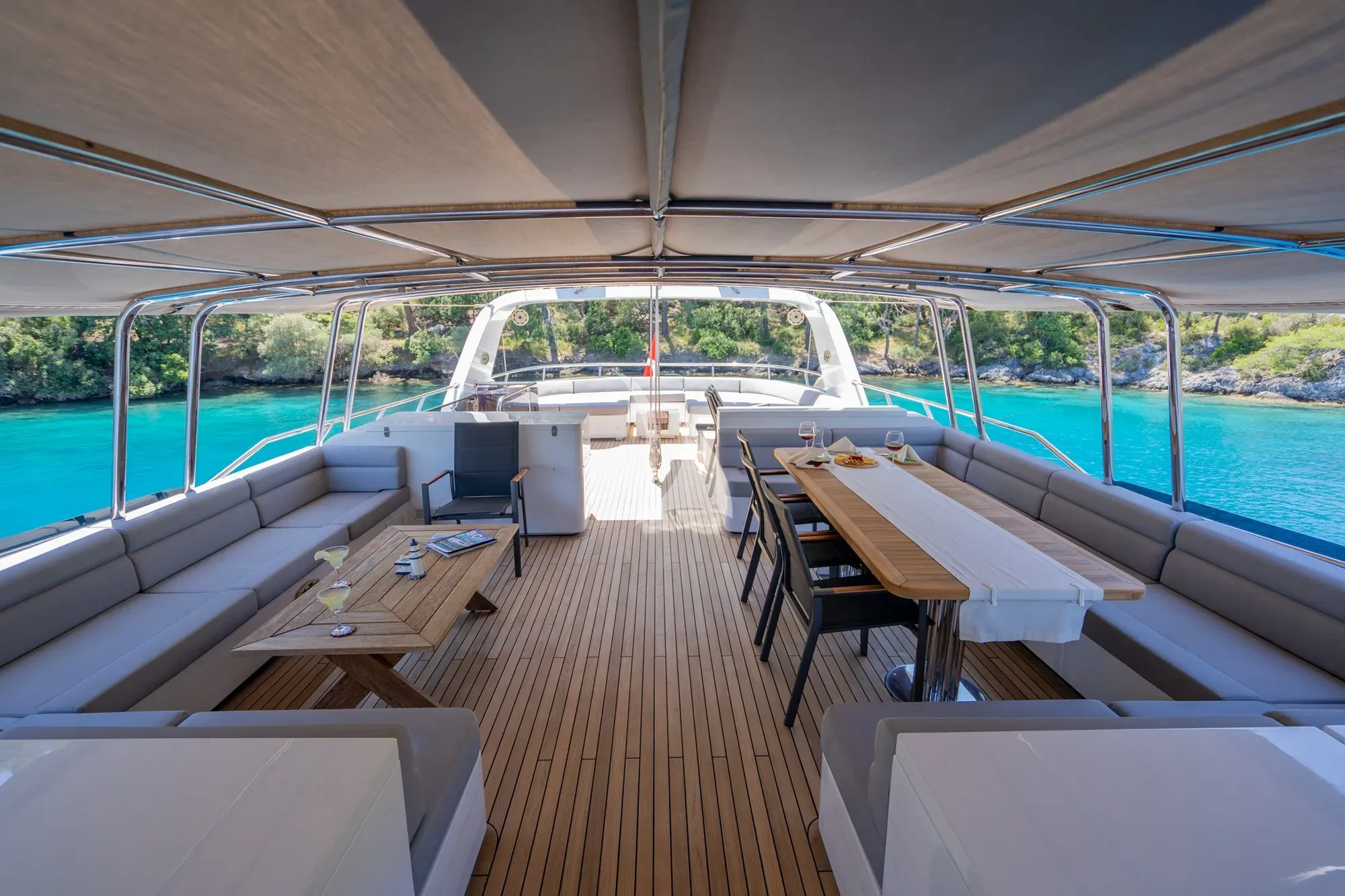 levante_yacht
