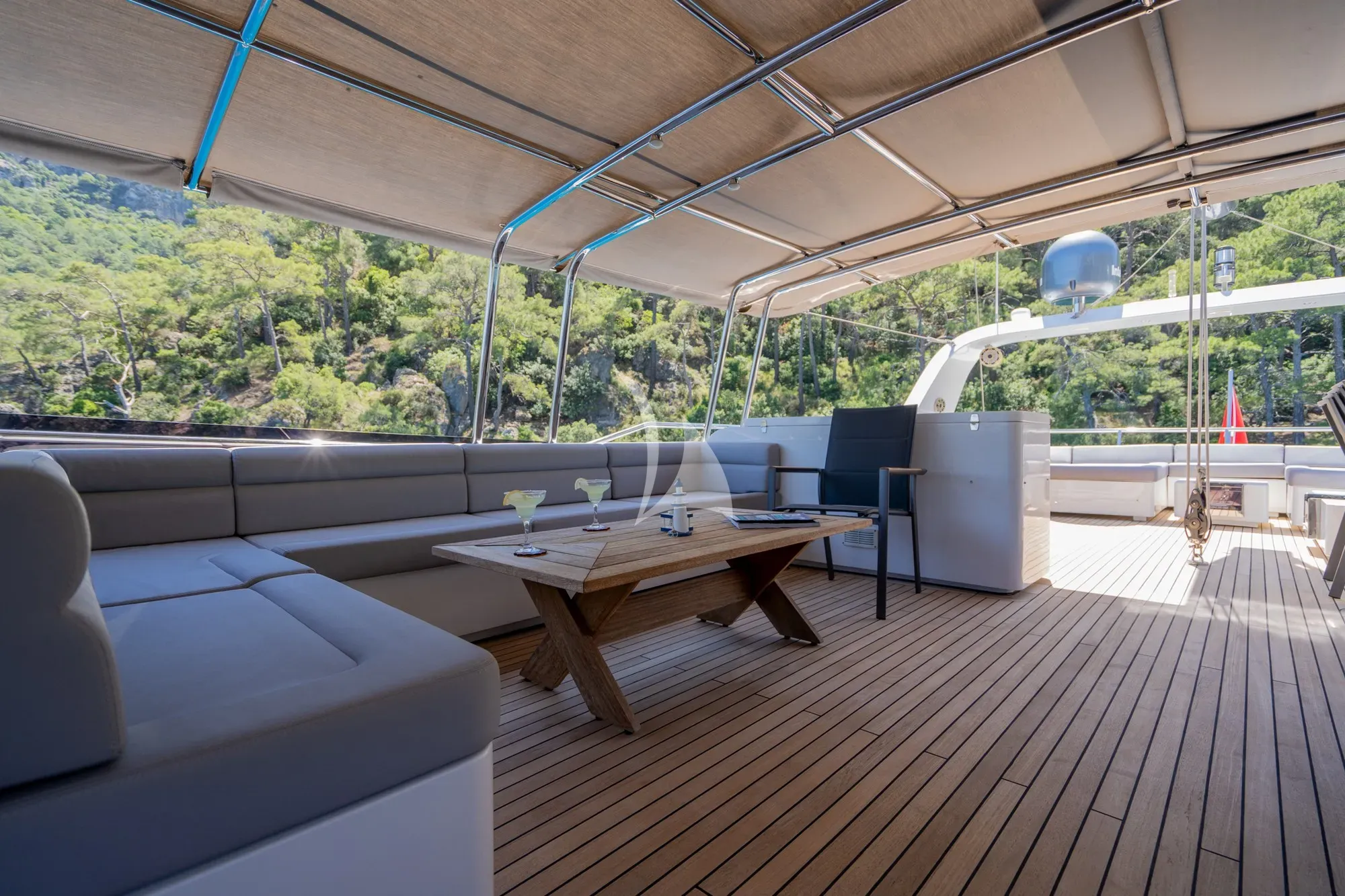 levante_yacht