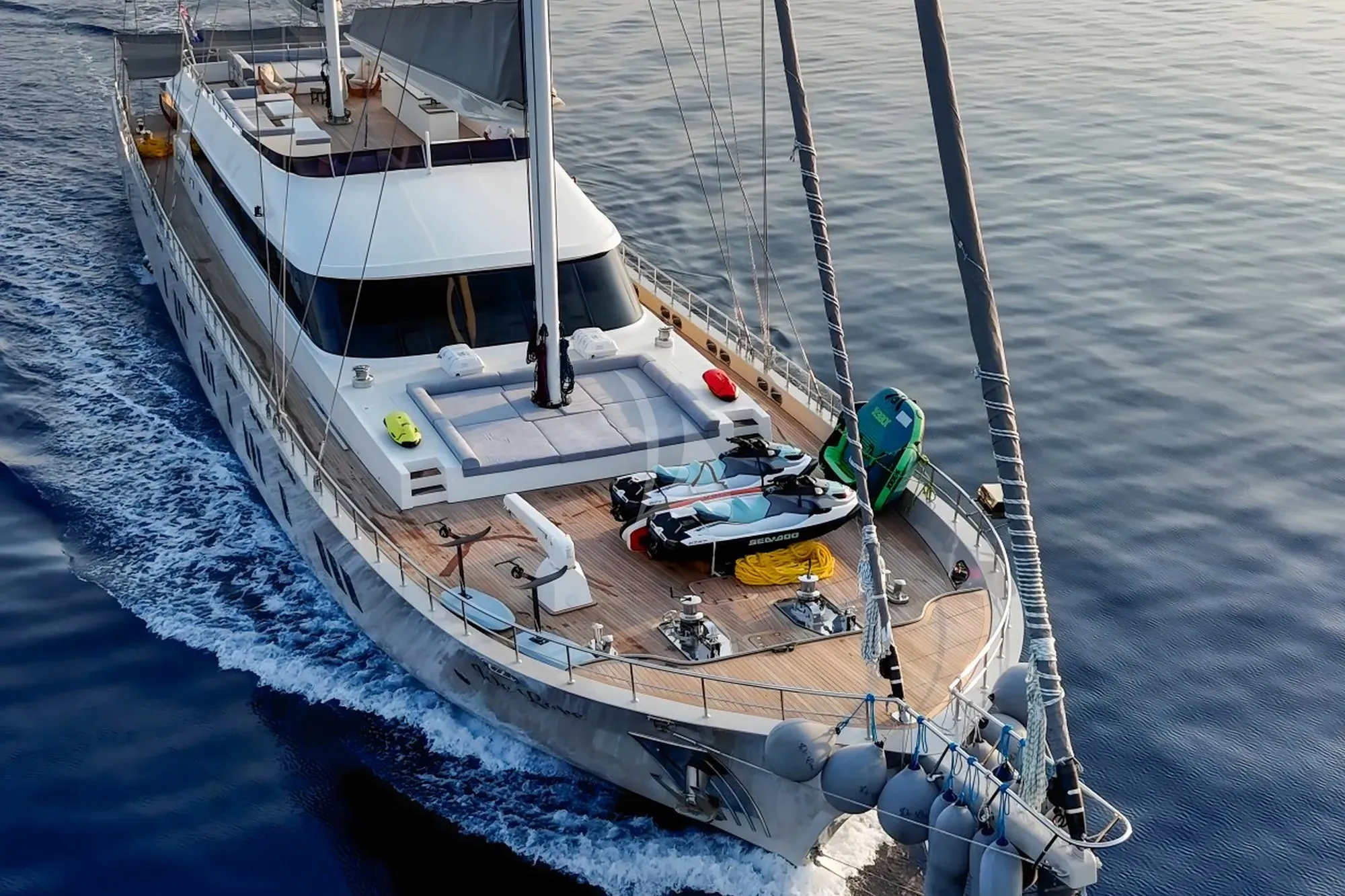 levante_yacht
