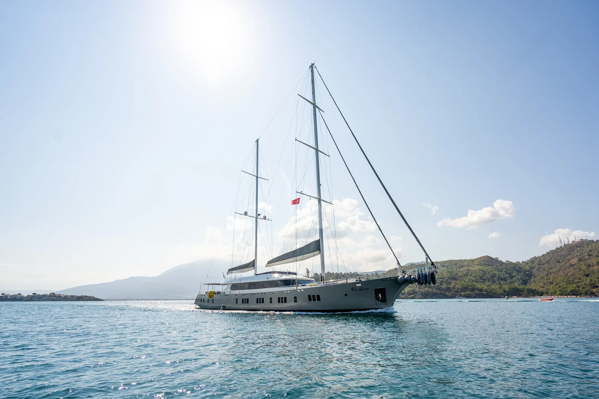 levante_yacht