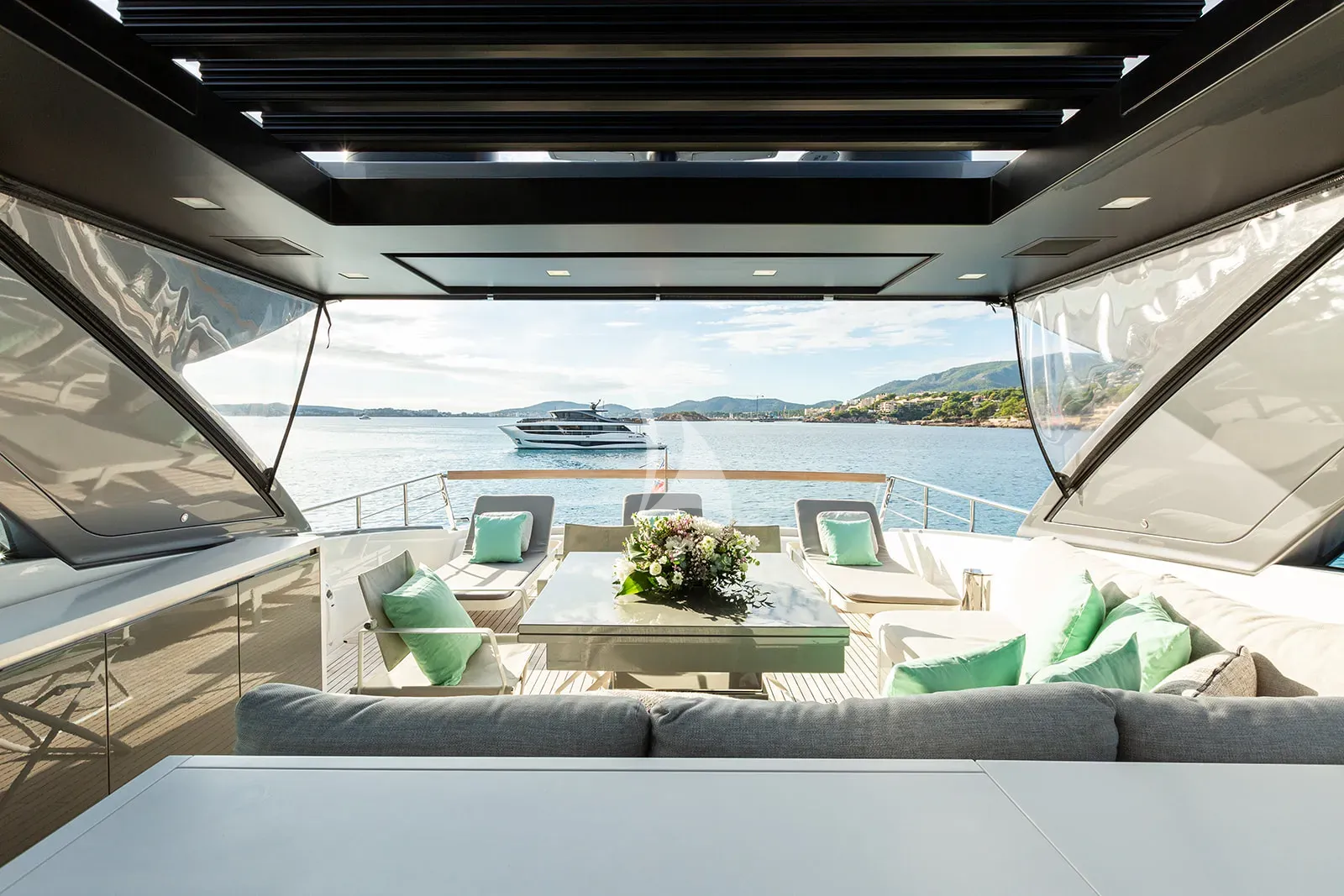 levante_yacht