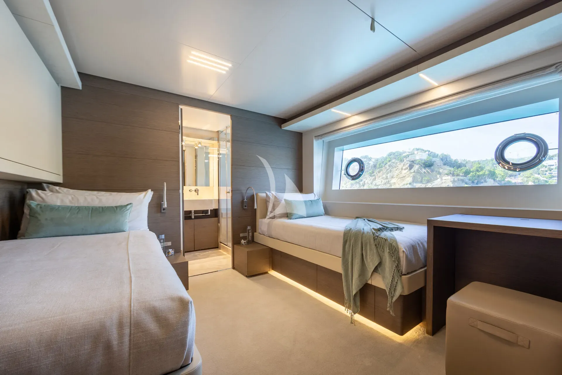 levante_yacht