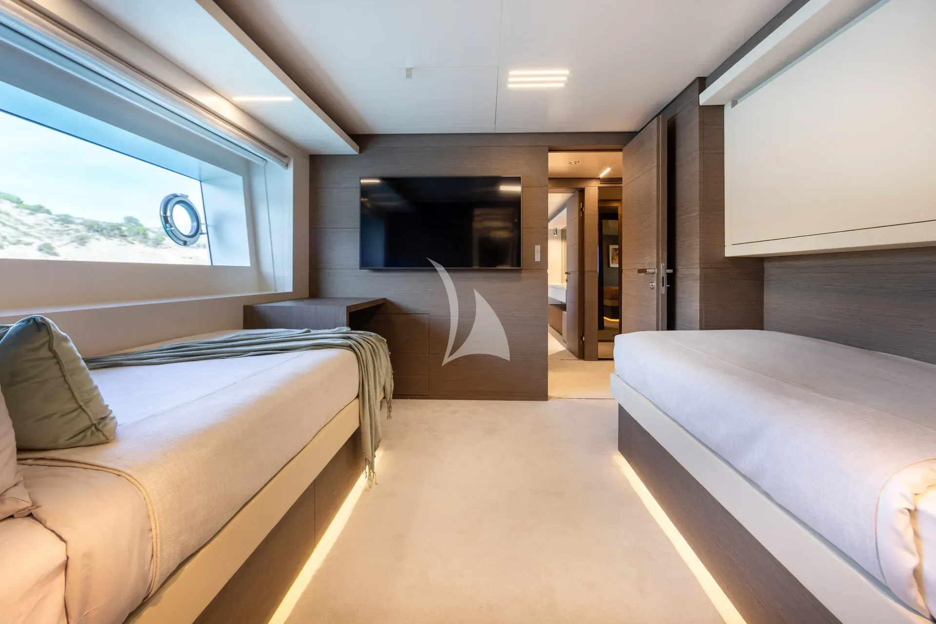levante_yacht
