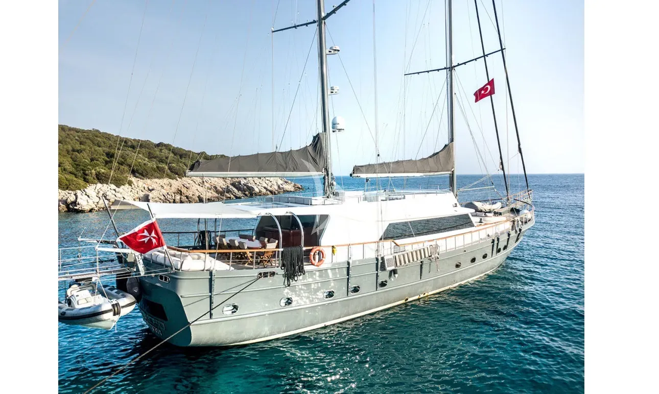 levante_yacht