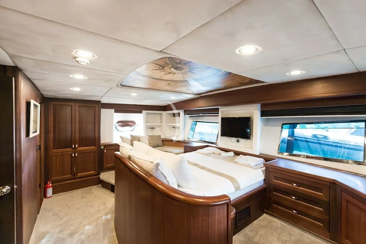levante_yacht