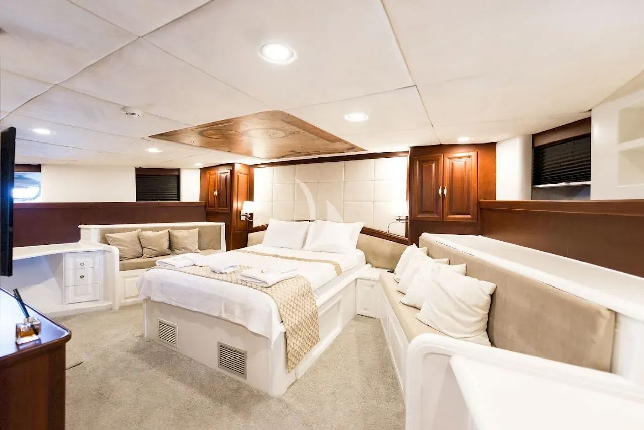 levante_yacht