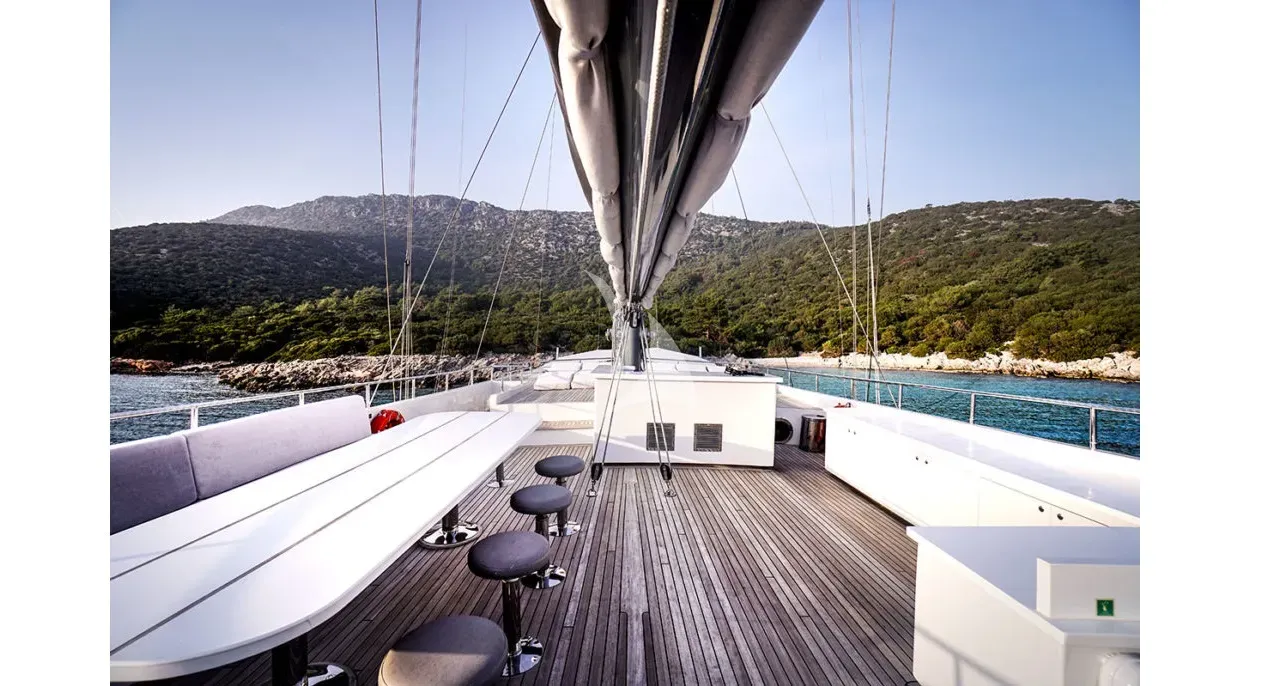 levante_yacht
