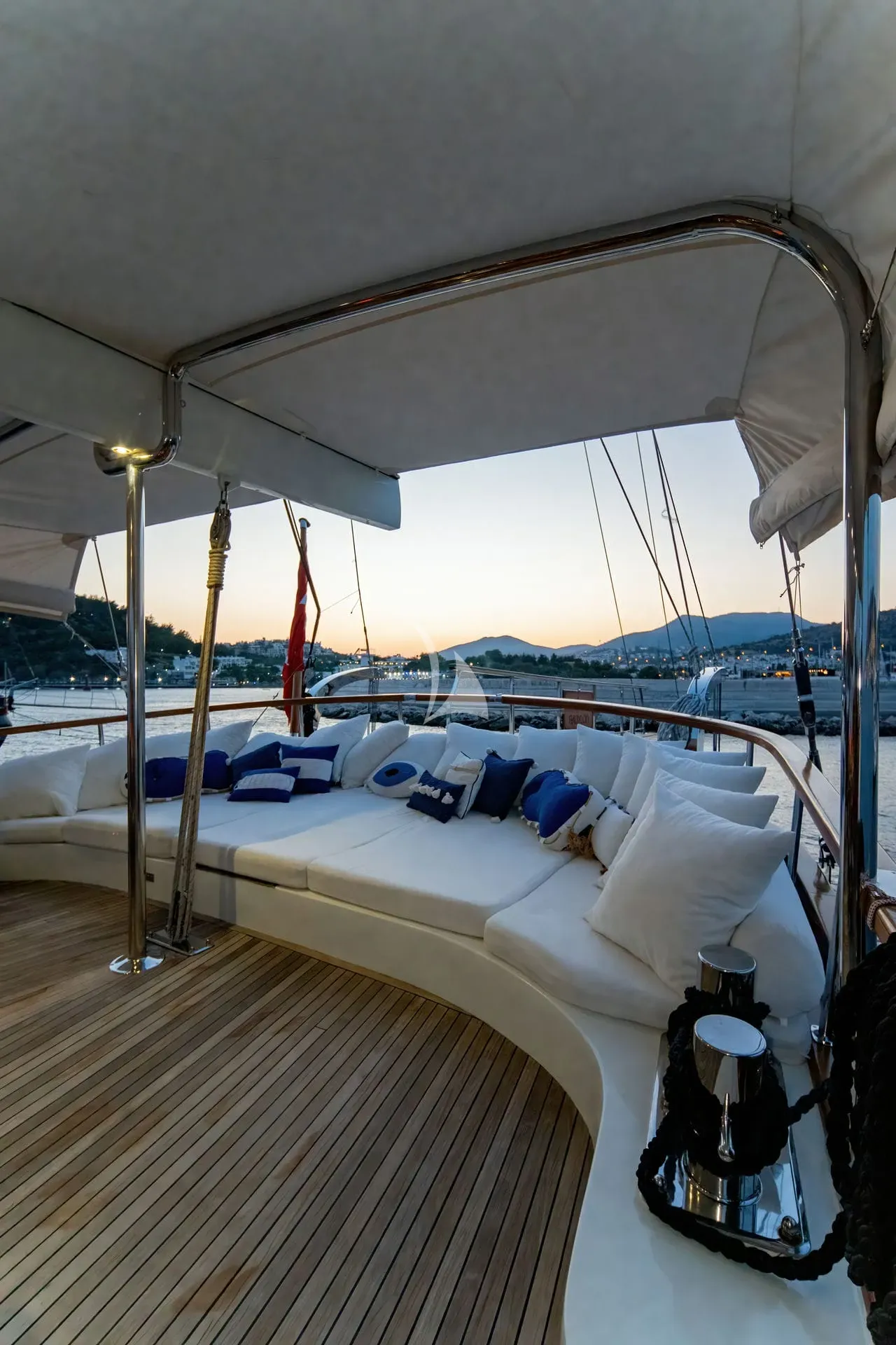 levante_yacht