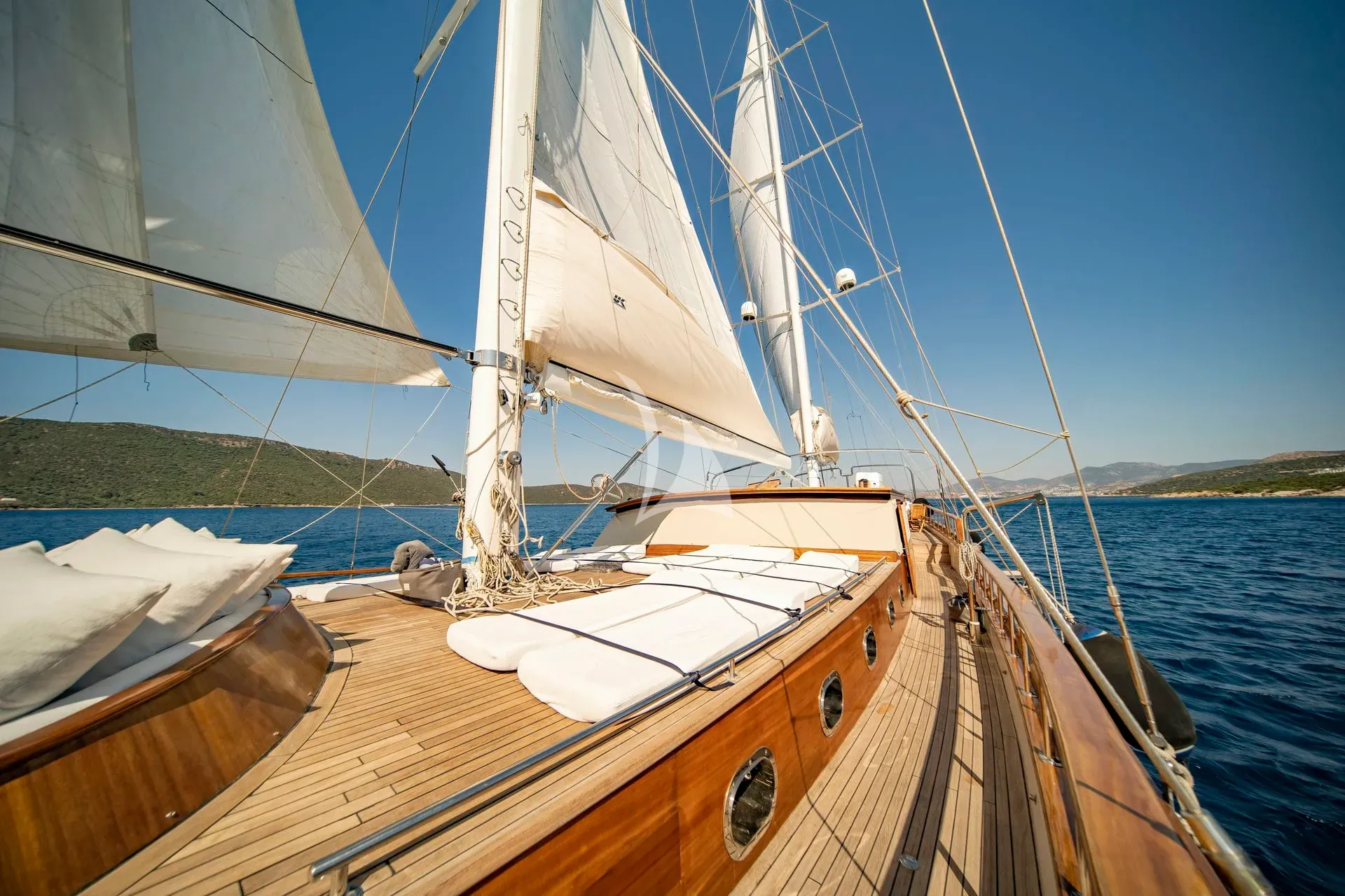 levante_yacht