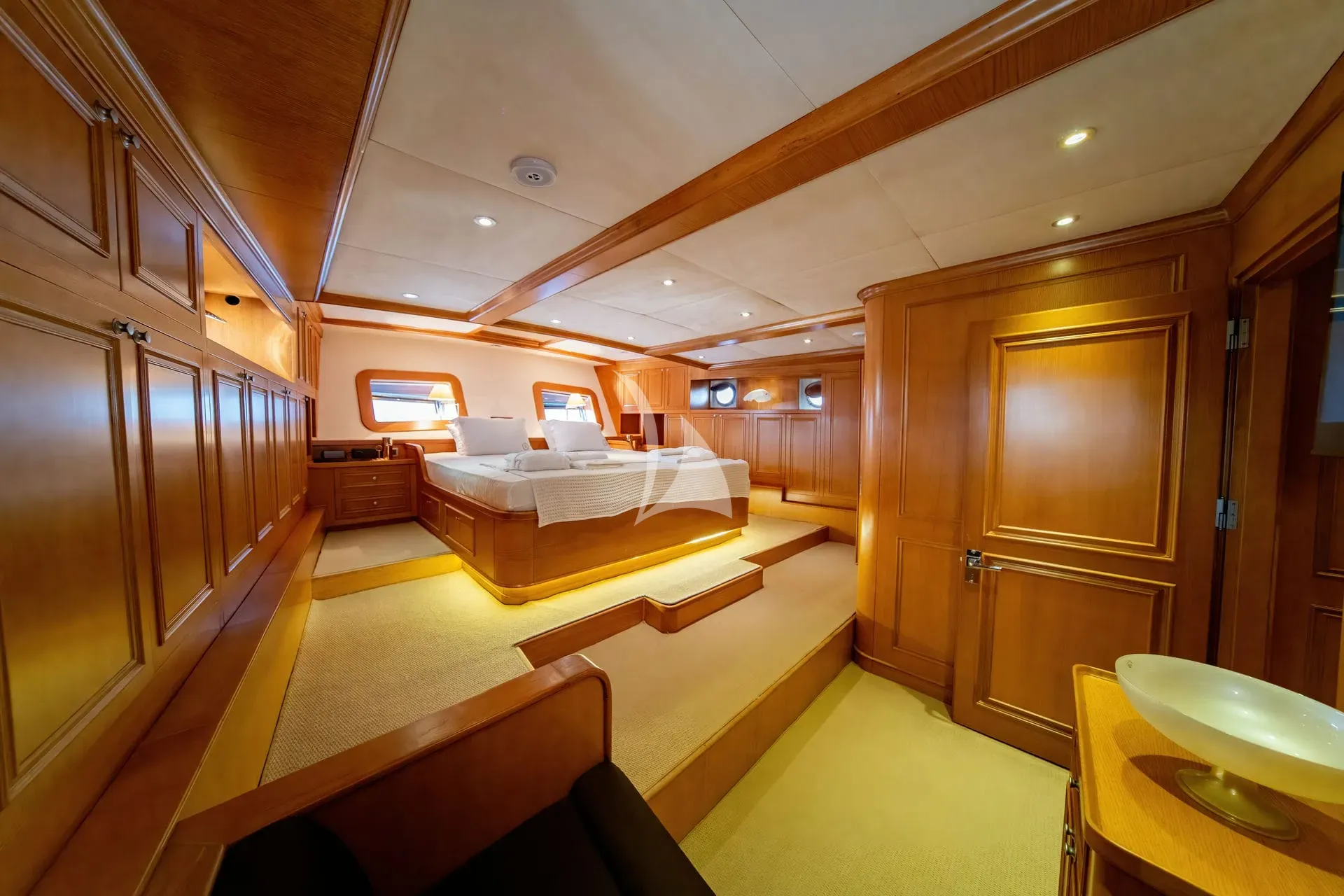 levante_yacht