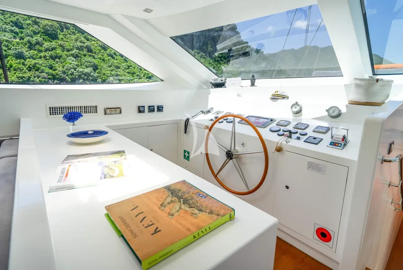levante_yacht